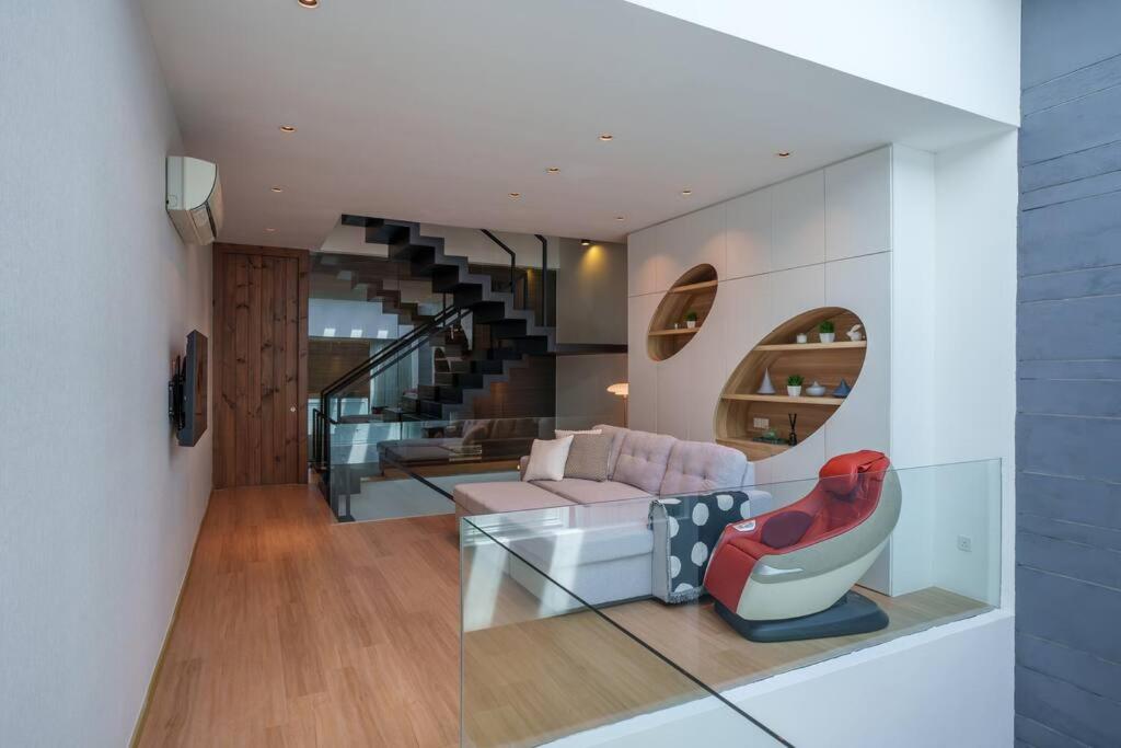 Georgetown Minimalist Elegance 4BR 8Pax