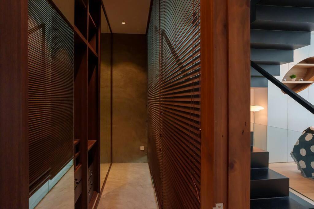 Georgetown Minimalist Elegance 4BR 8Pax