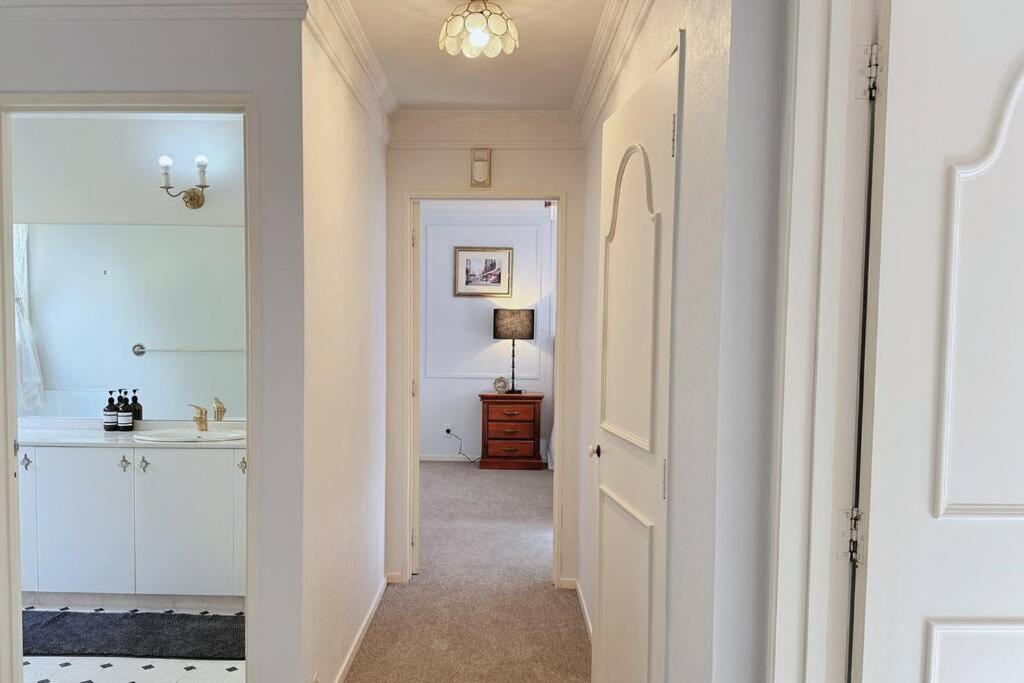 5Rooms life-style in City—“Golden Harvest Retreat”