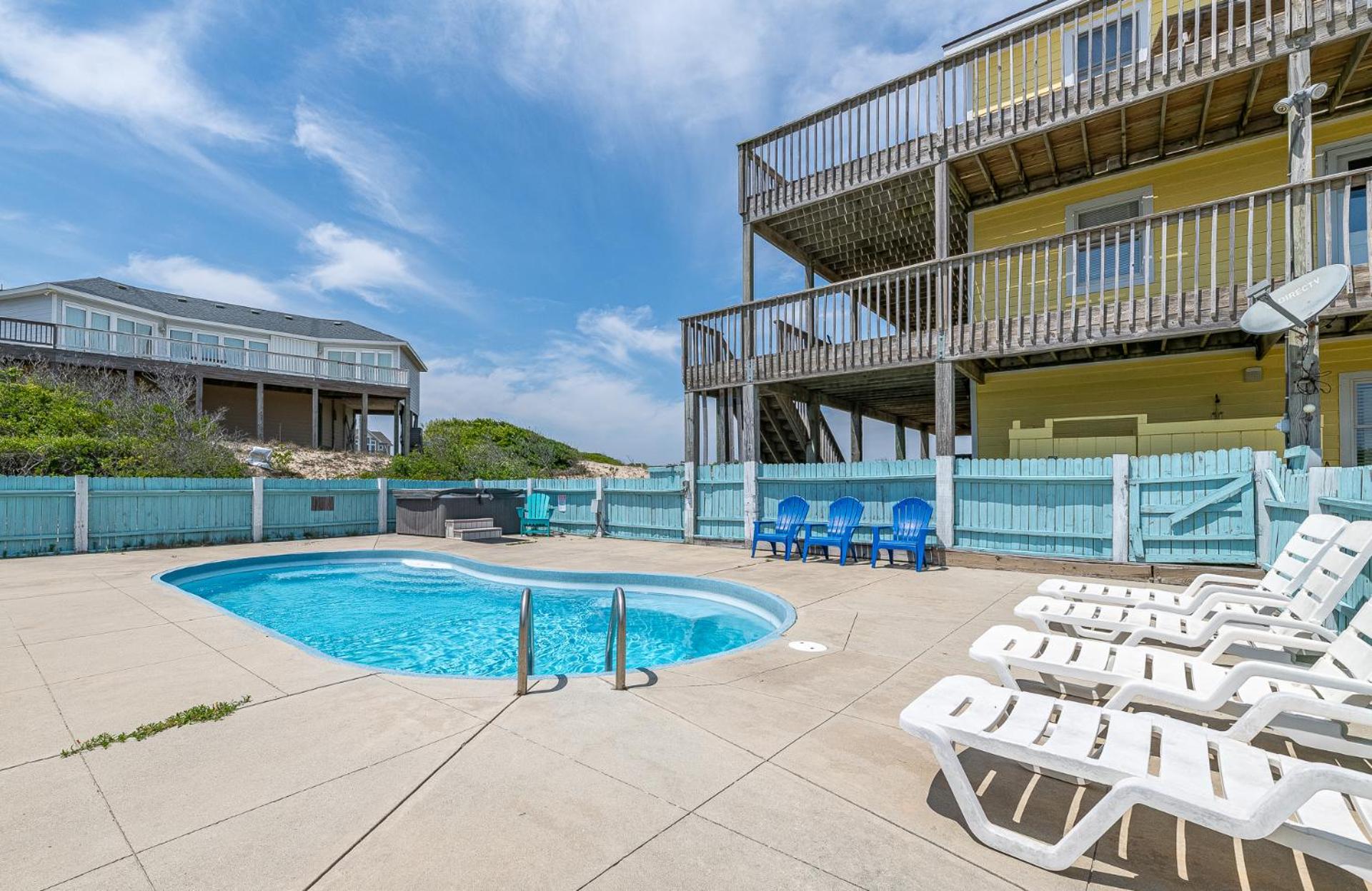Almost Paradise C9036 - 4x4 Area, Wild Horses, Pool, Great Ocean Views!