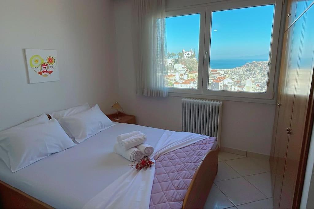 Luxury penthouse with sea view view 4