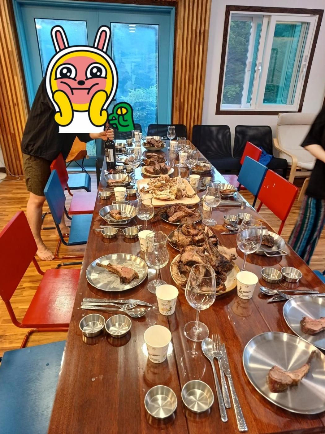 dining