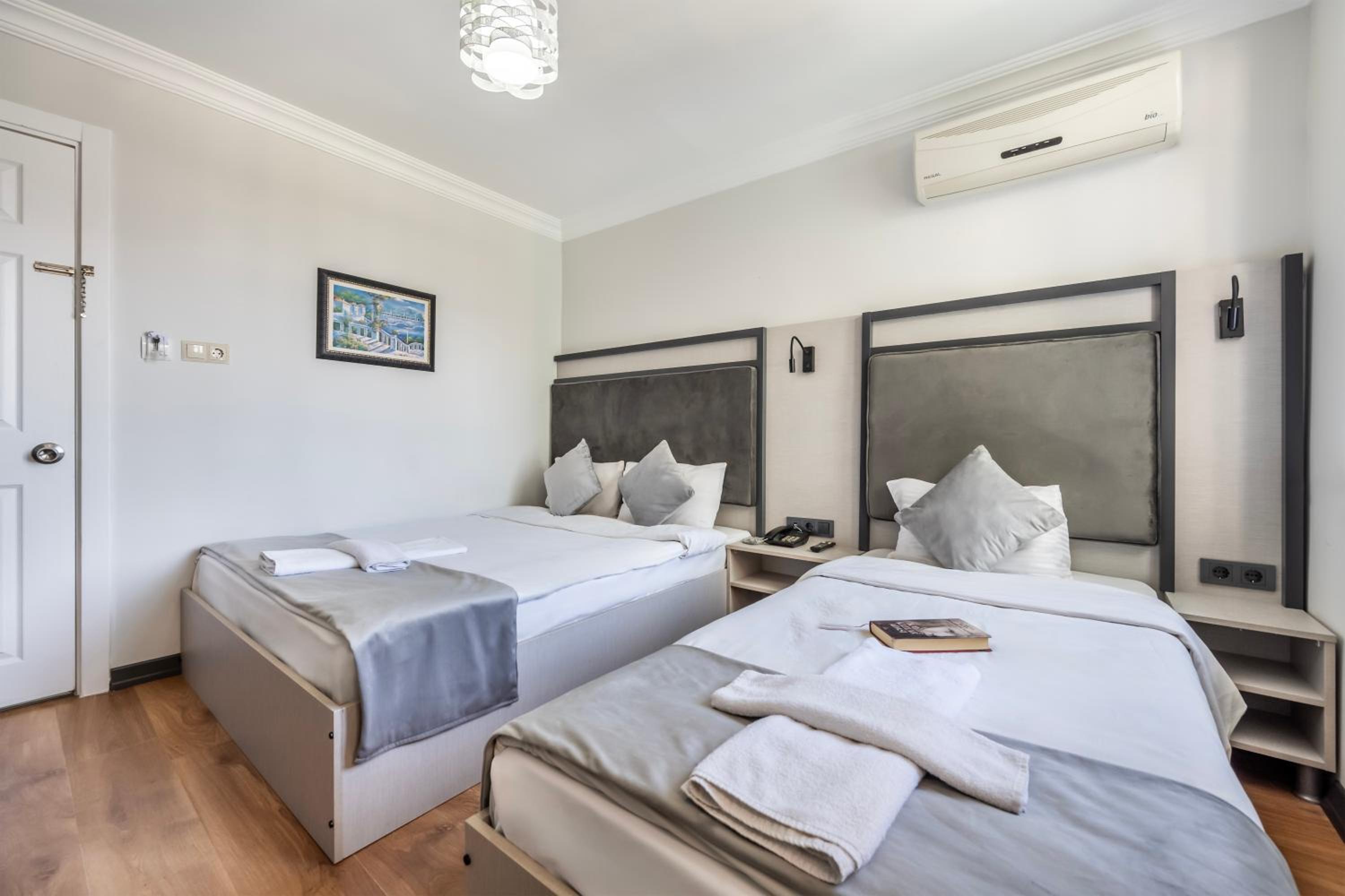 Taksim Trust Otel & Süitler - Image 17