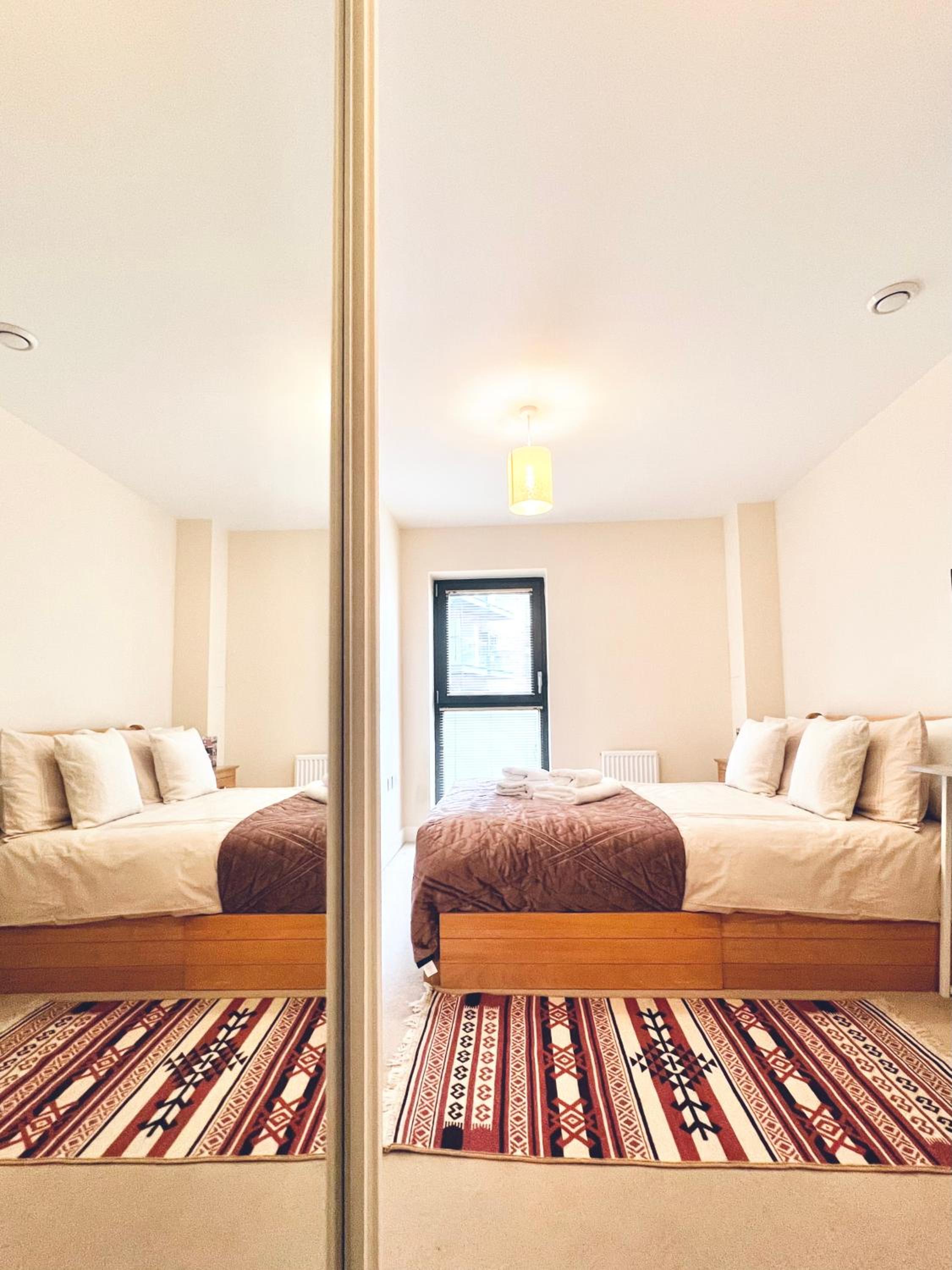 Canada Water SE16 7AQ 2bed apartment
