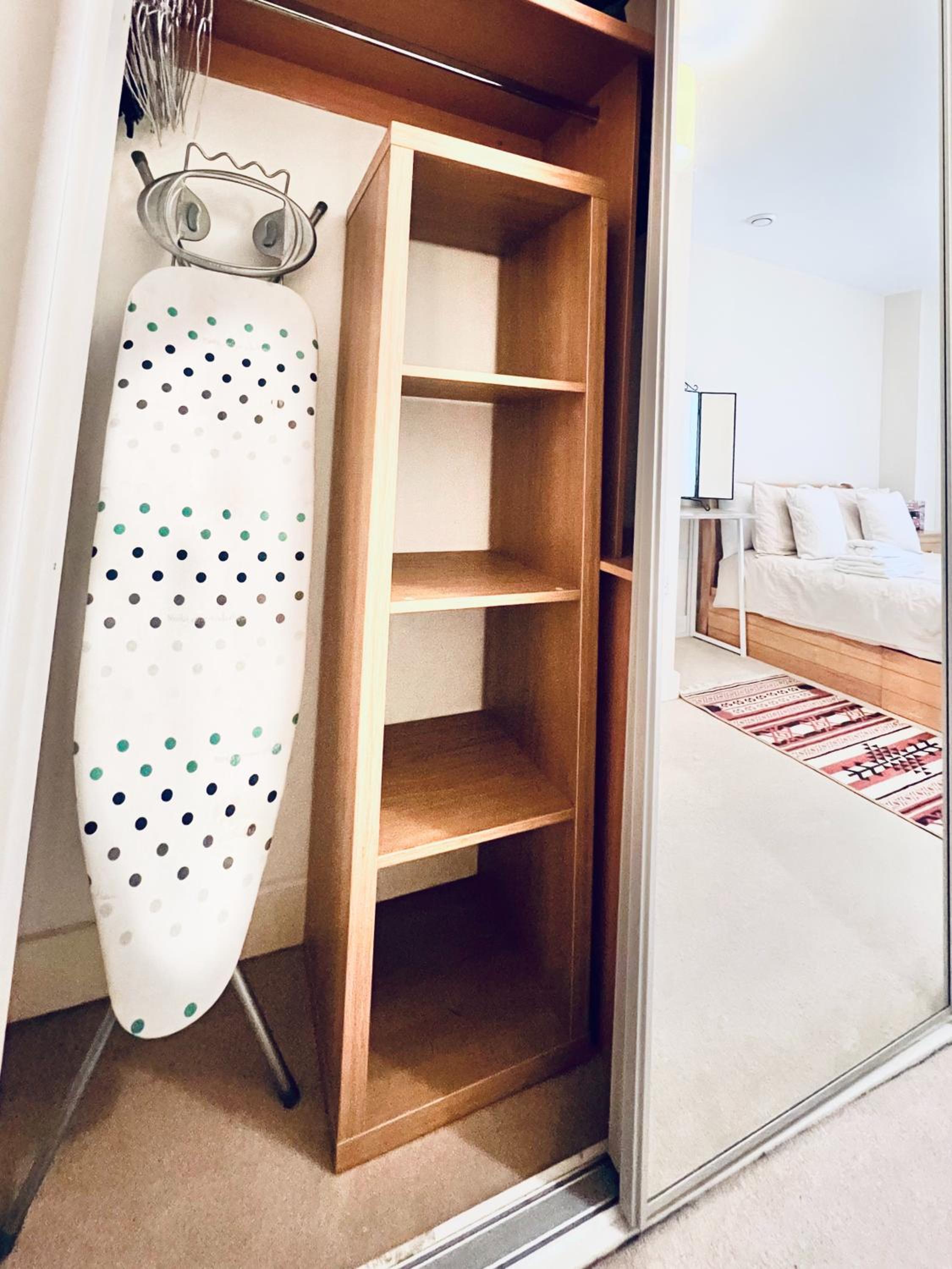 Canada Water SE16 7AQ 2bed apartment