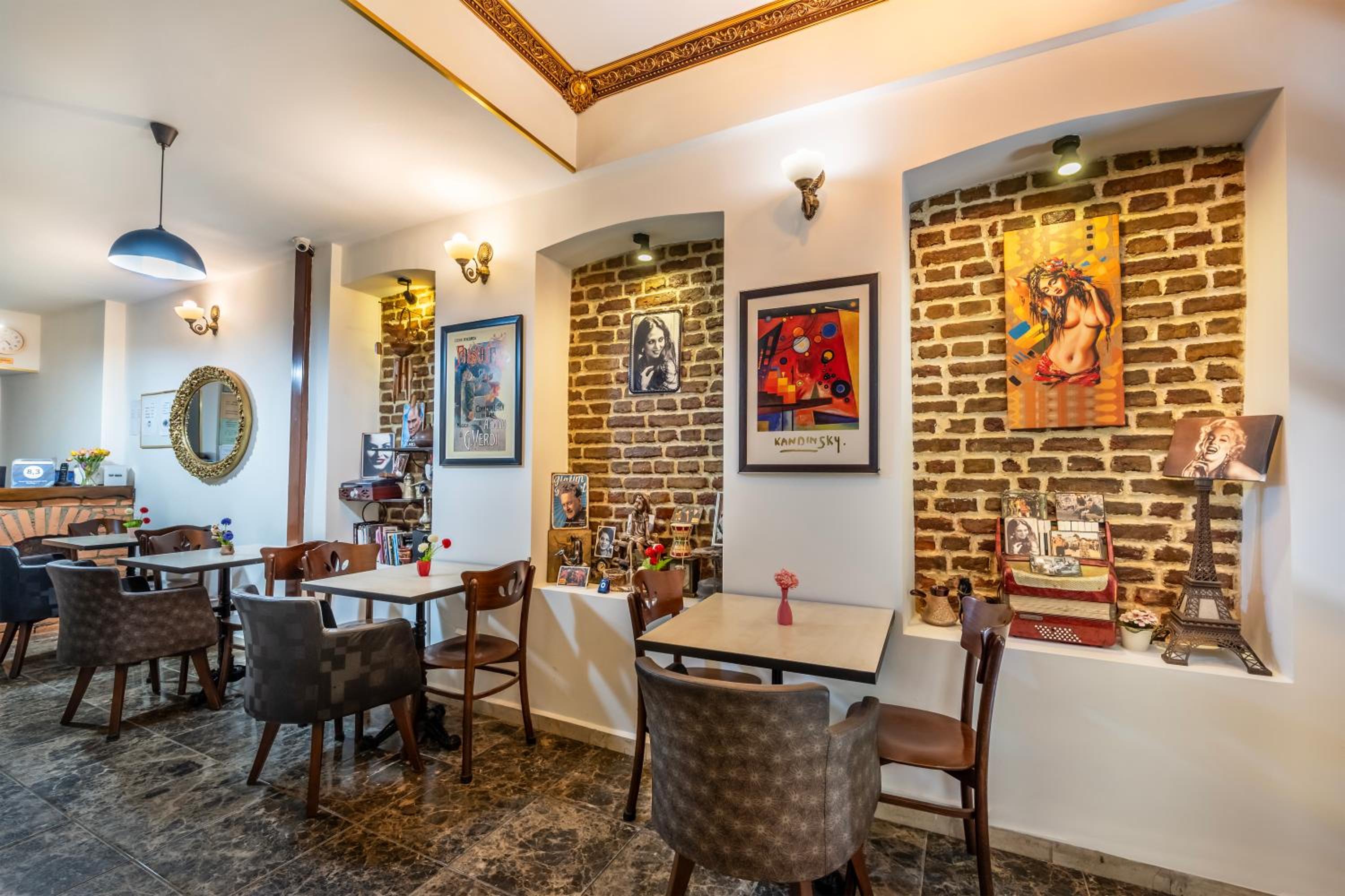 Taksim Trust Otel & Süitler - Image 42