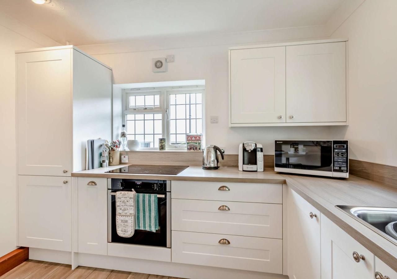 3 Bed in Lyme Regis oc-s27857