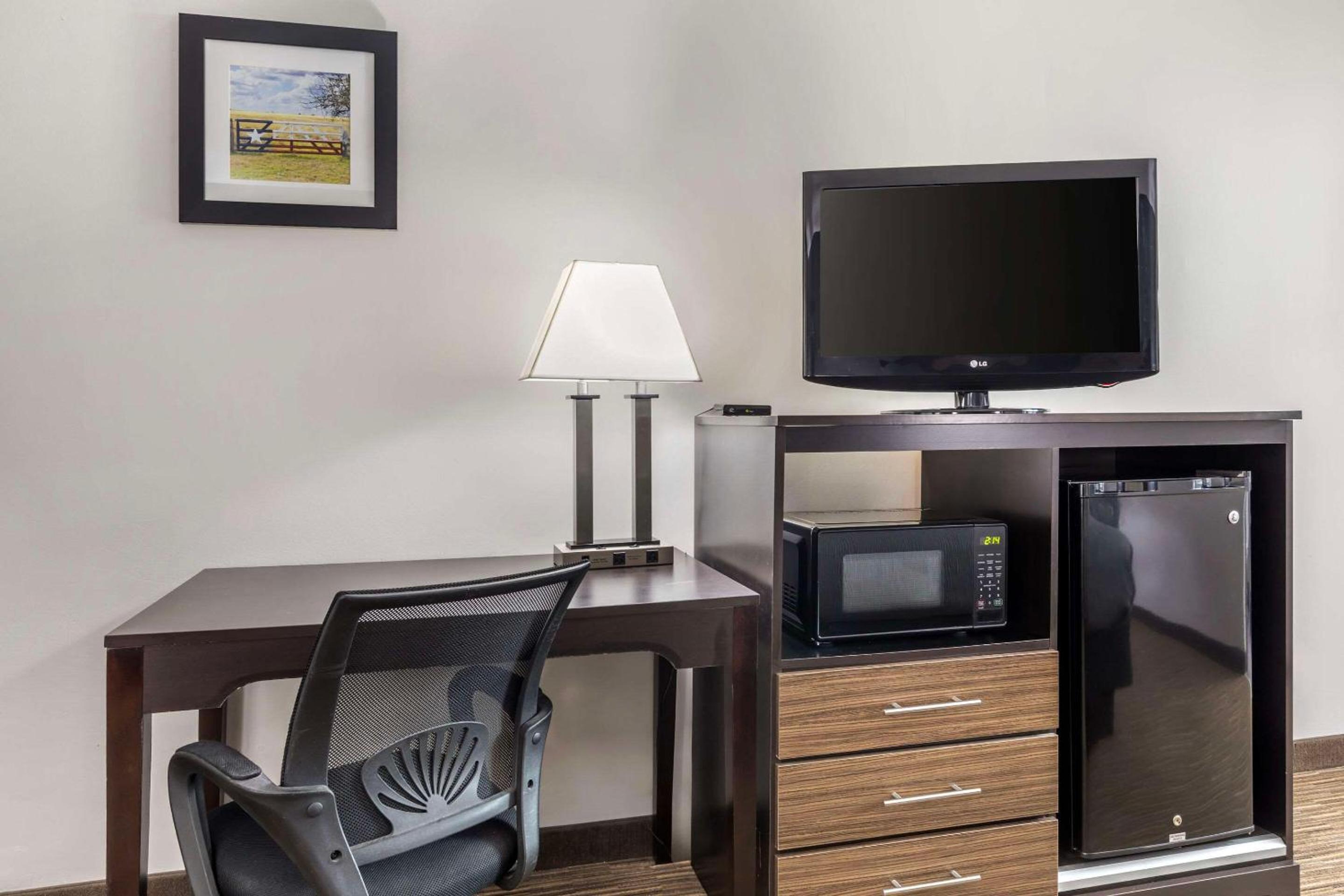 Gainesville Vacations - Quality Inn Gainesville - Property Image 15