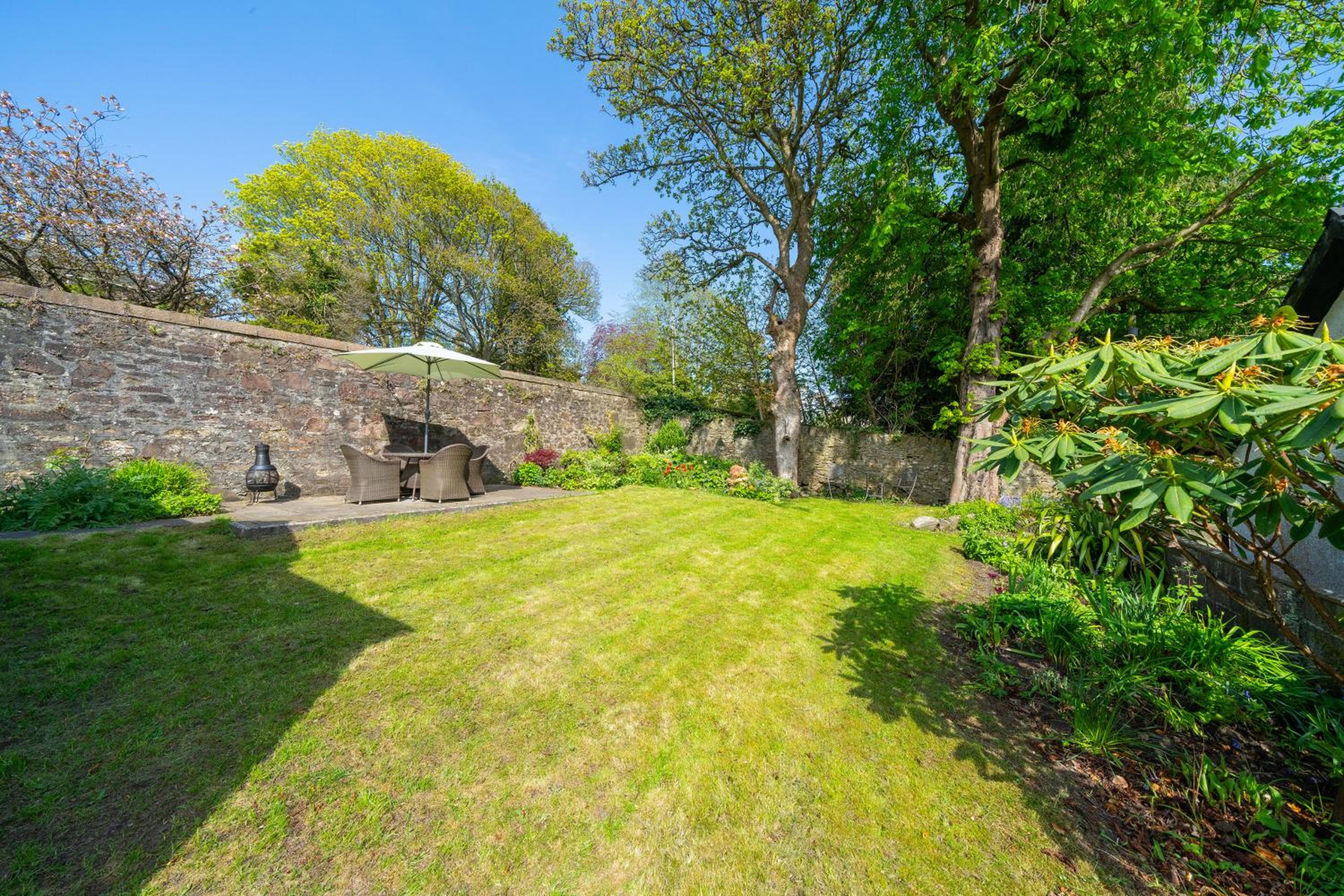 Binrock Lodge