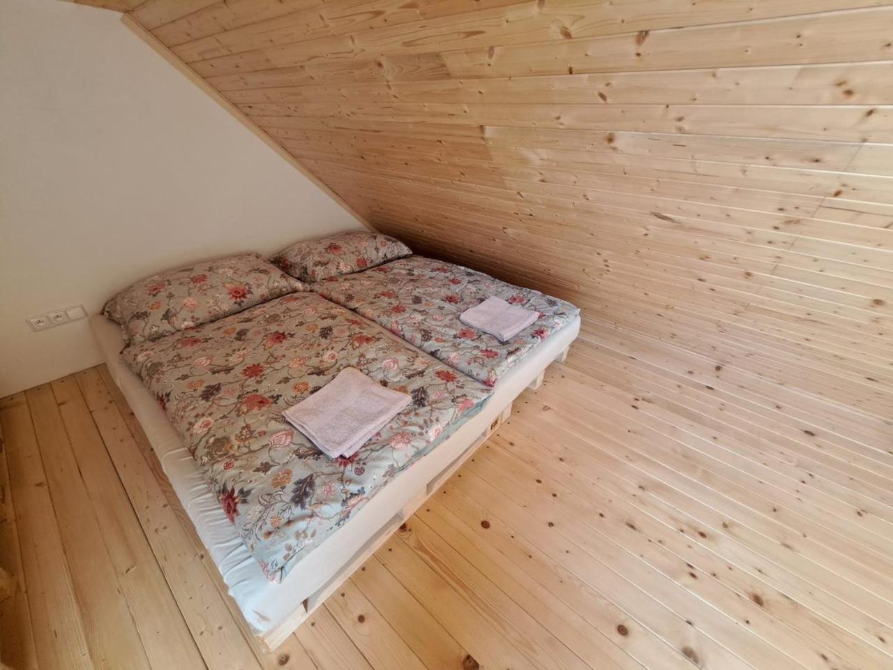 Apartmán se saunou a vinný sklep Živjeli