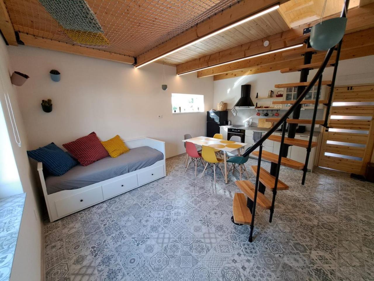 Apartmán se saunou a vinný sklep Živjeli