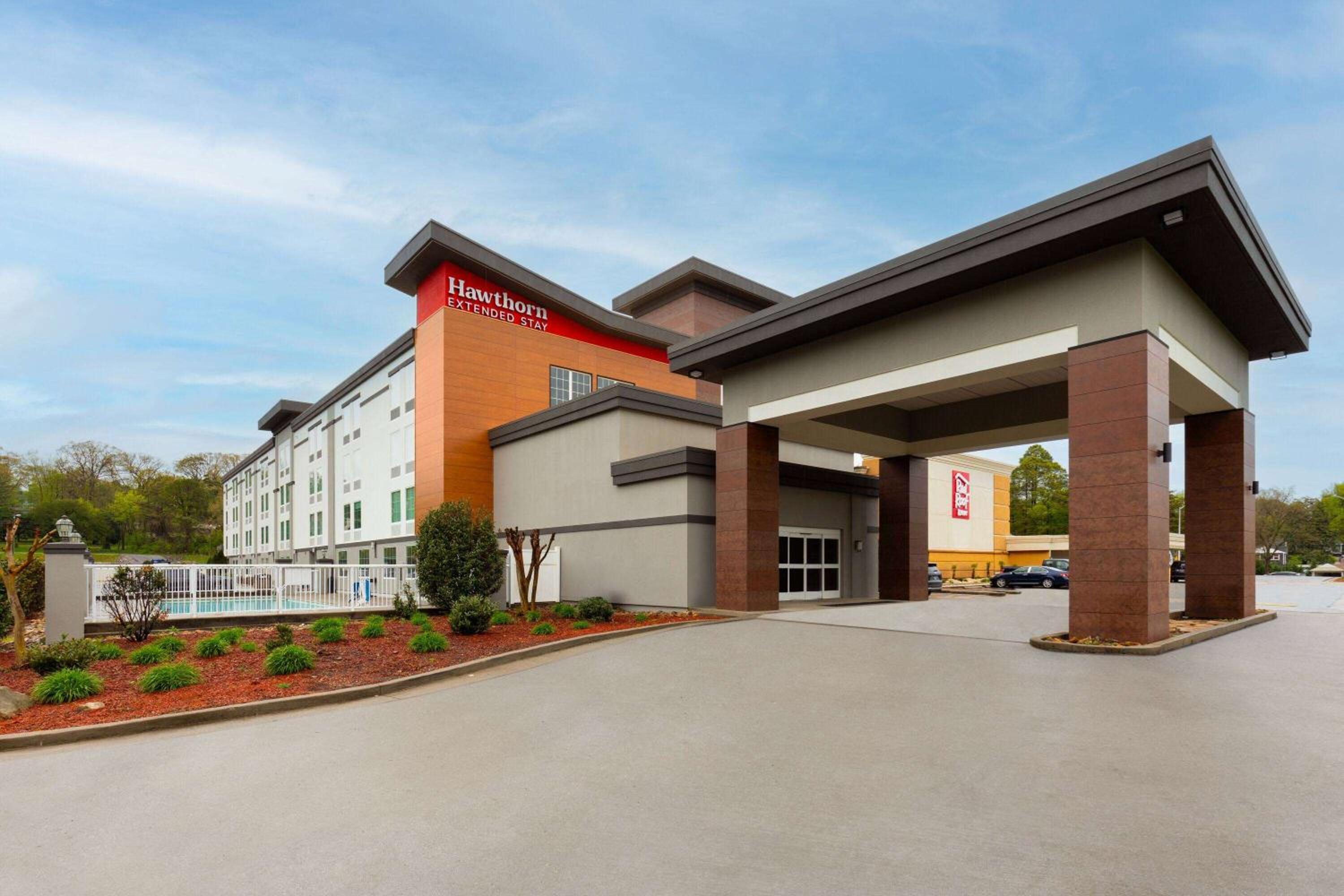 Hotel Hawthorn Extended Stay by Wyndham Knoxville - Image 1