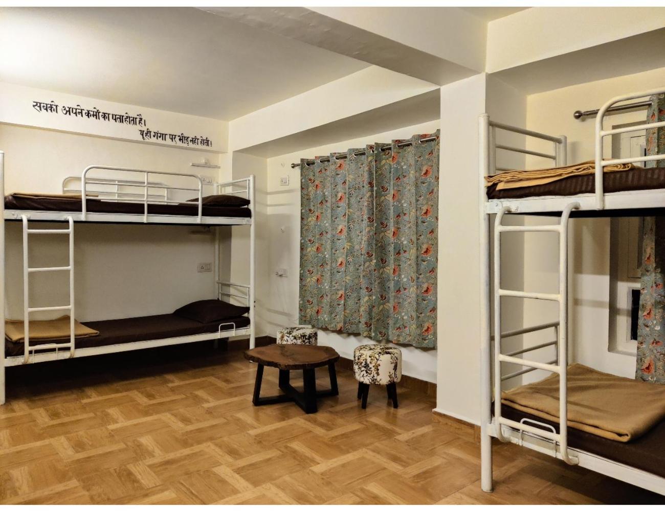 Event-First Bunkotel