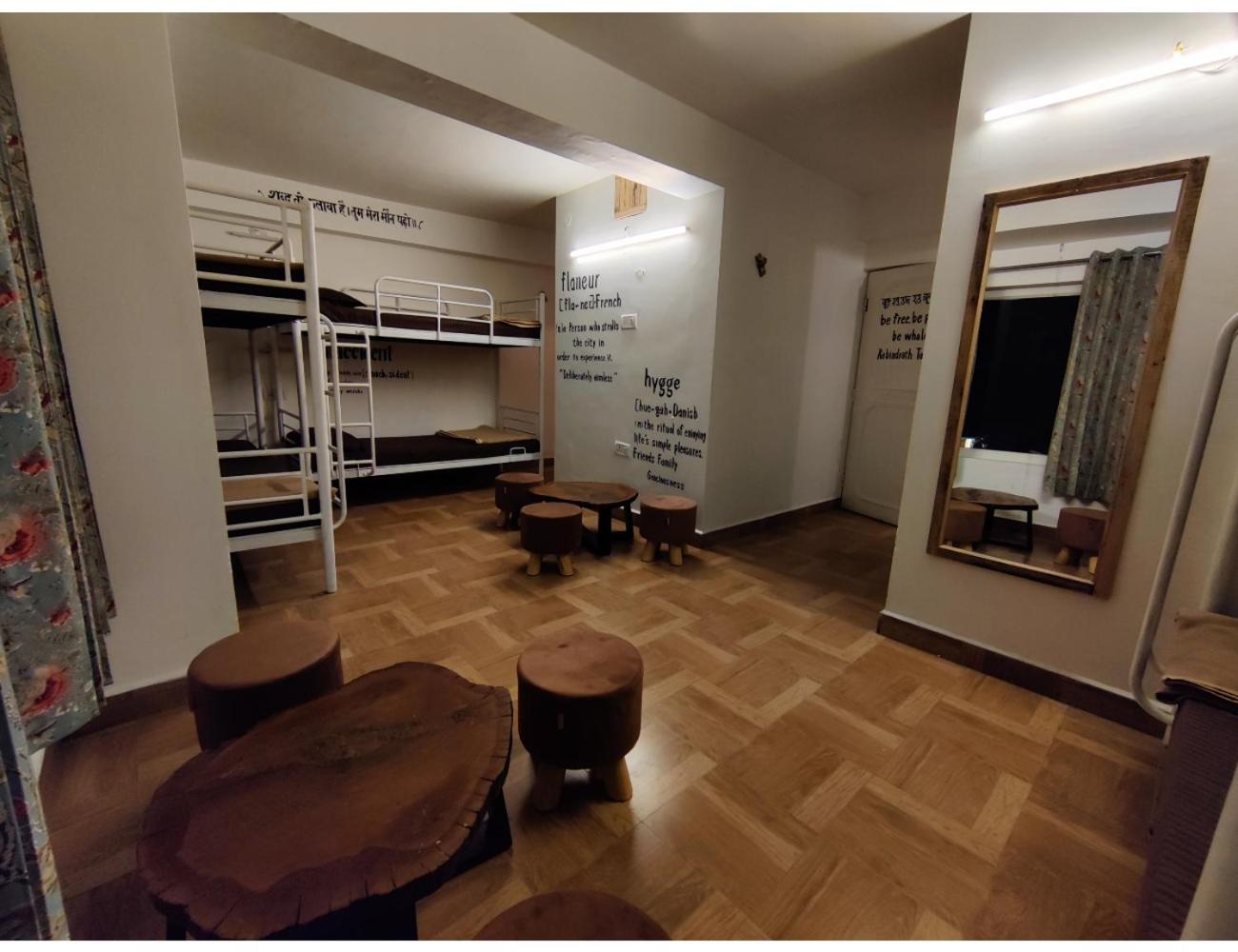 Event-First Bunkotel