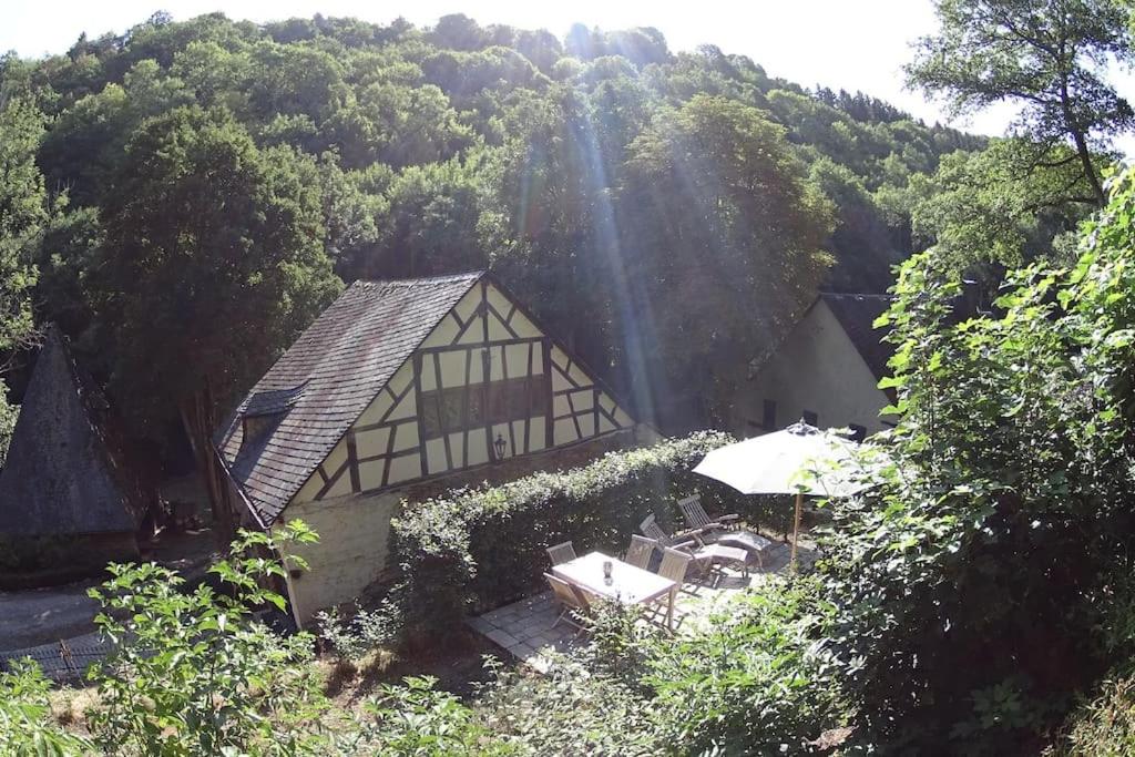Remise einer historischen Wassermühle im Hunsrück