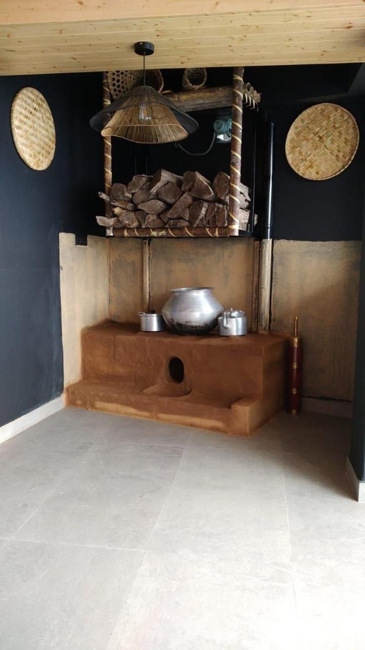 Himalayan Hues view 5