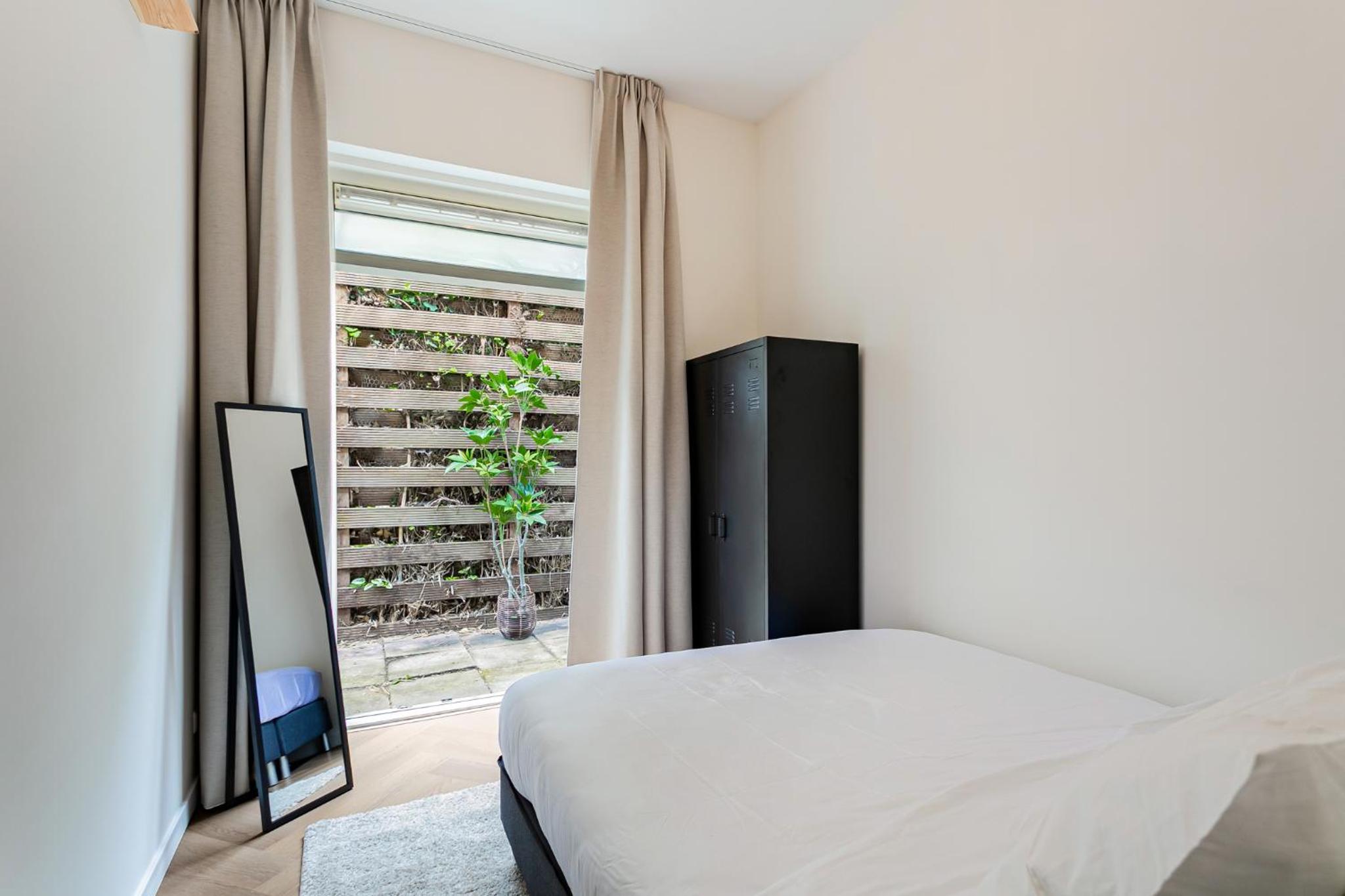 Stylish apartment next to the Amstel River - Unit C