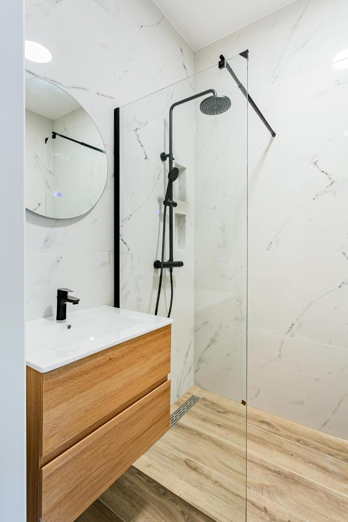 Stylish apartment next to the Amstel River - Unit C