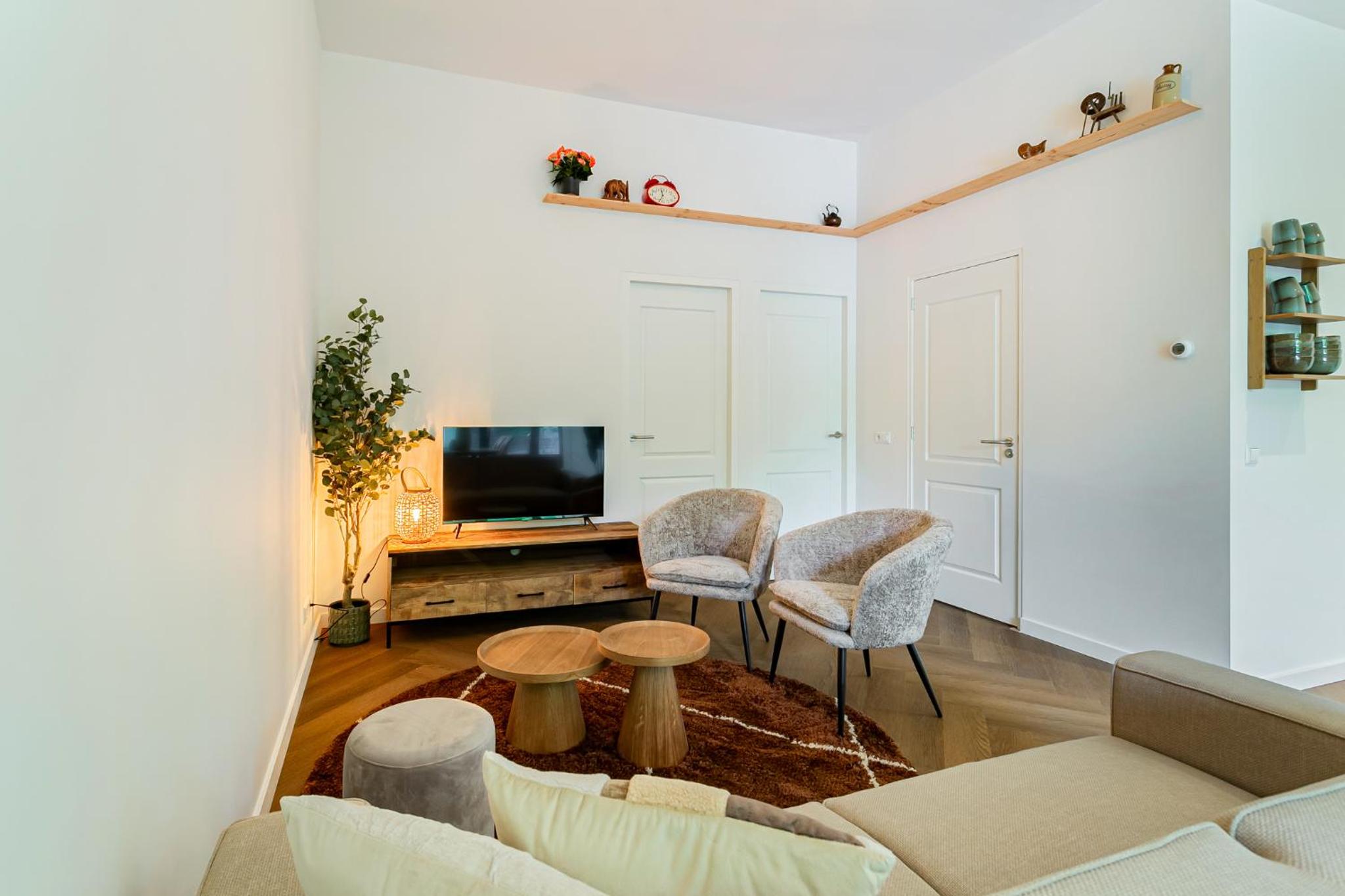 Stylish apartment next to the Amstel River - Unit C