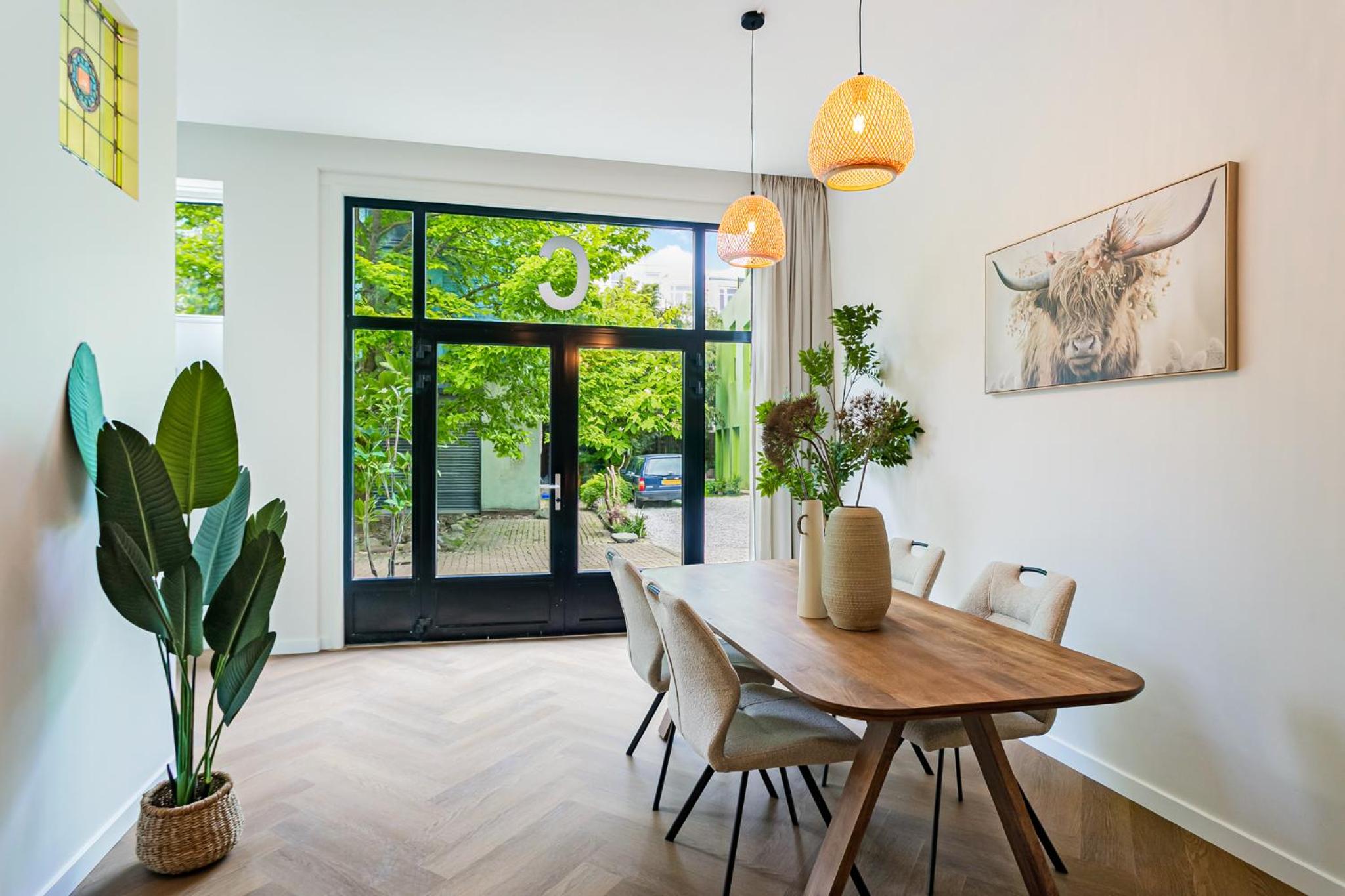 Stylish apartment next to the Amstel River - Unit C