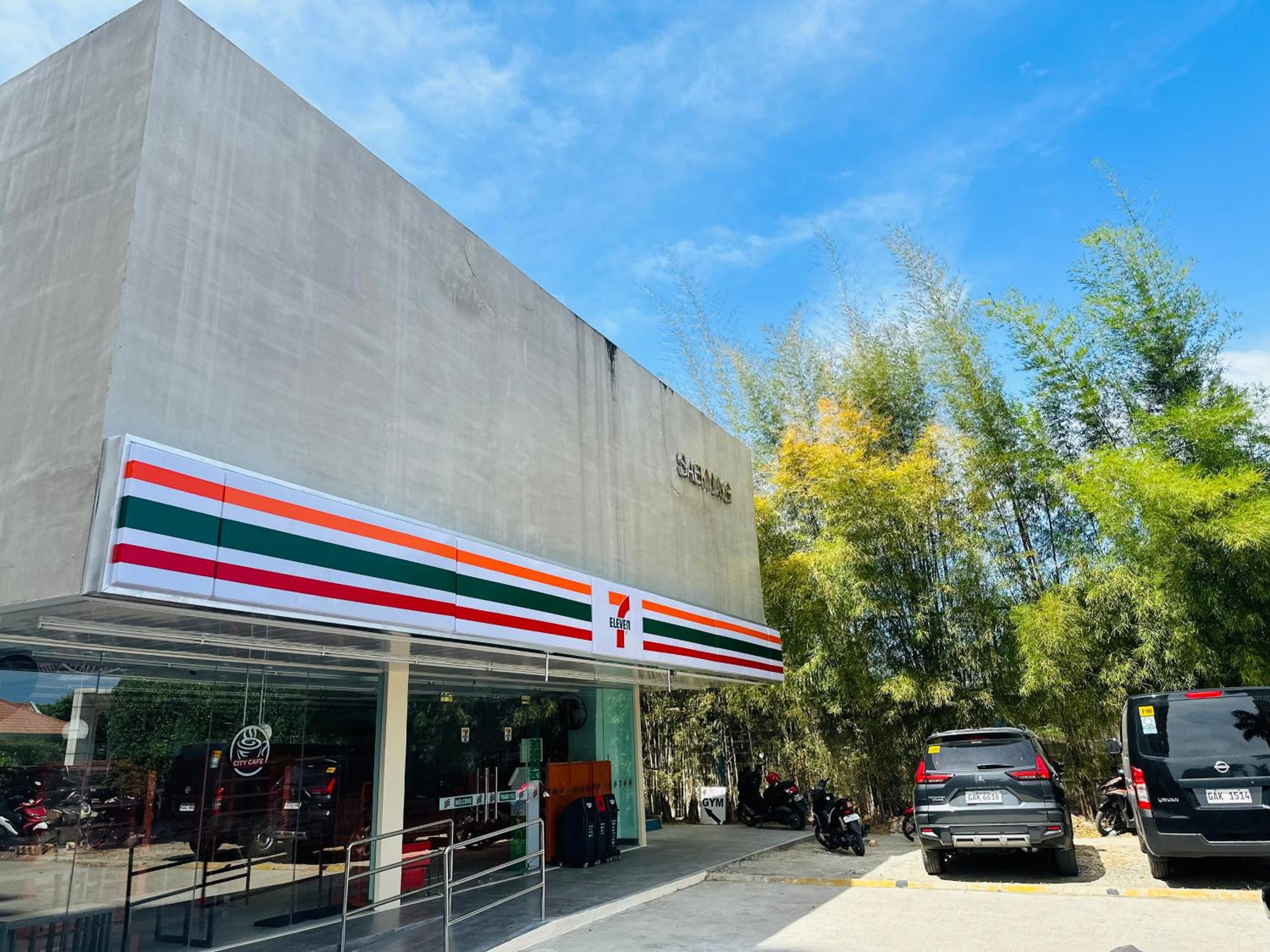 Affordable Condo with Fast Wifi & Near Airport