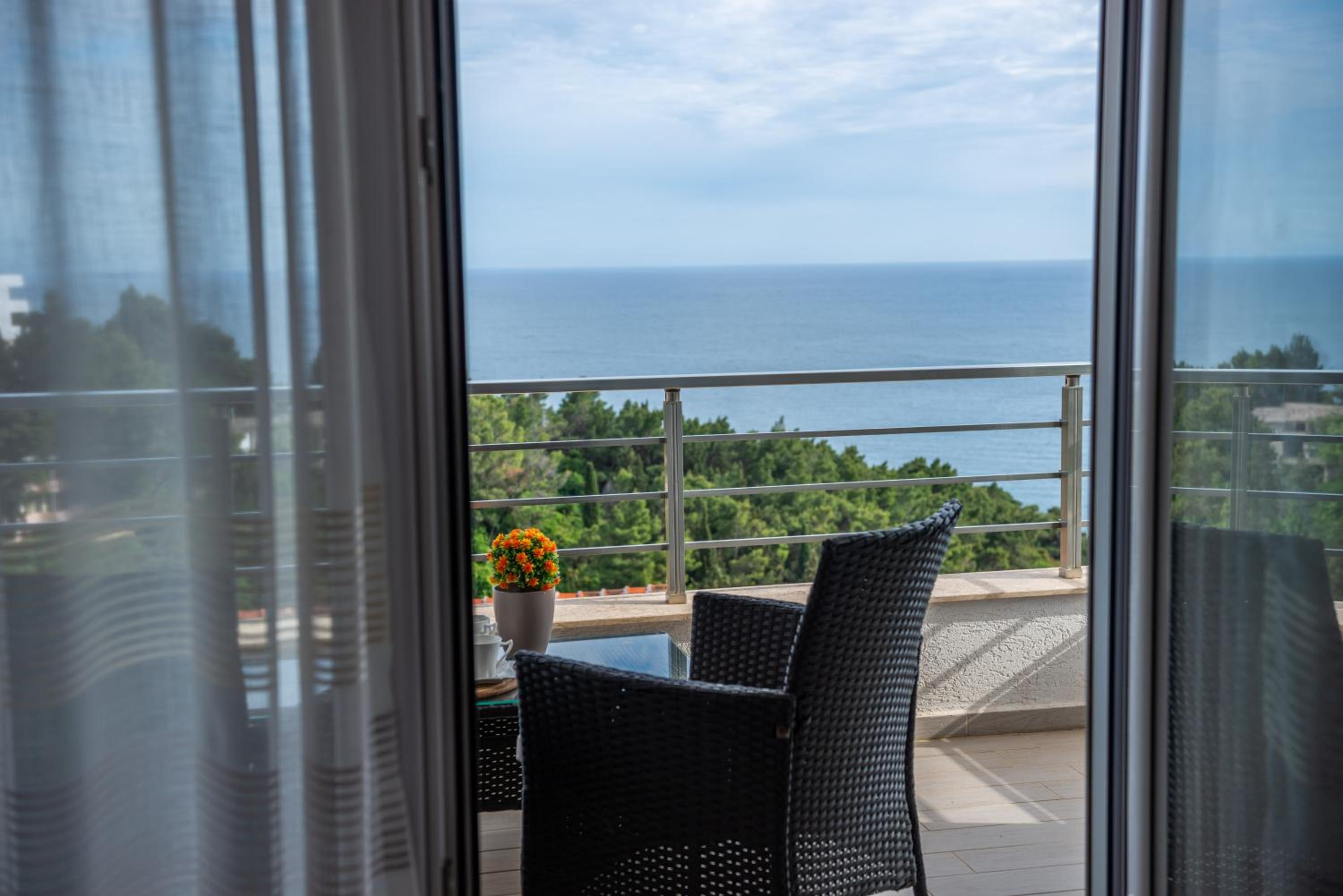 Vista sul mare photo 3