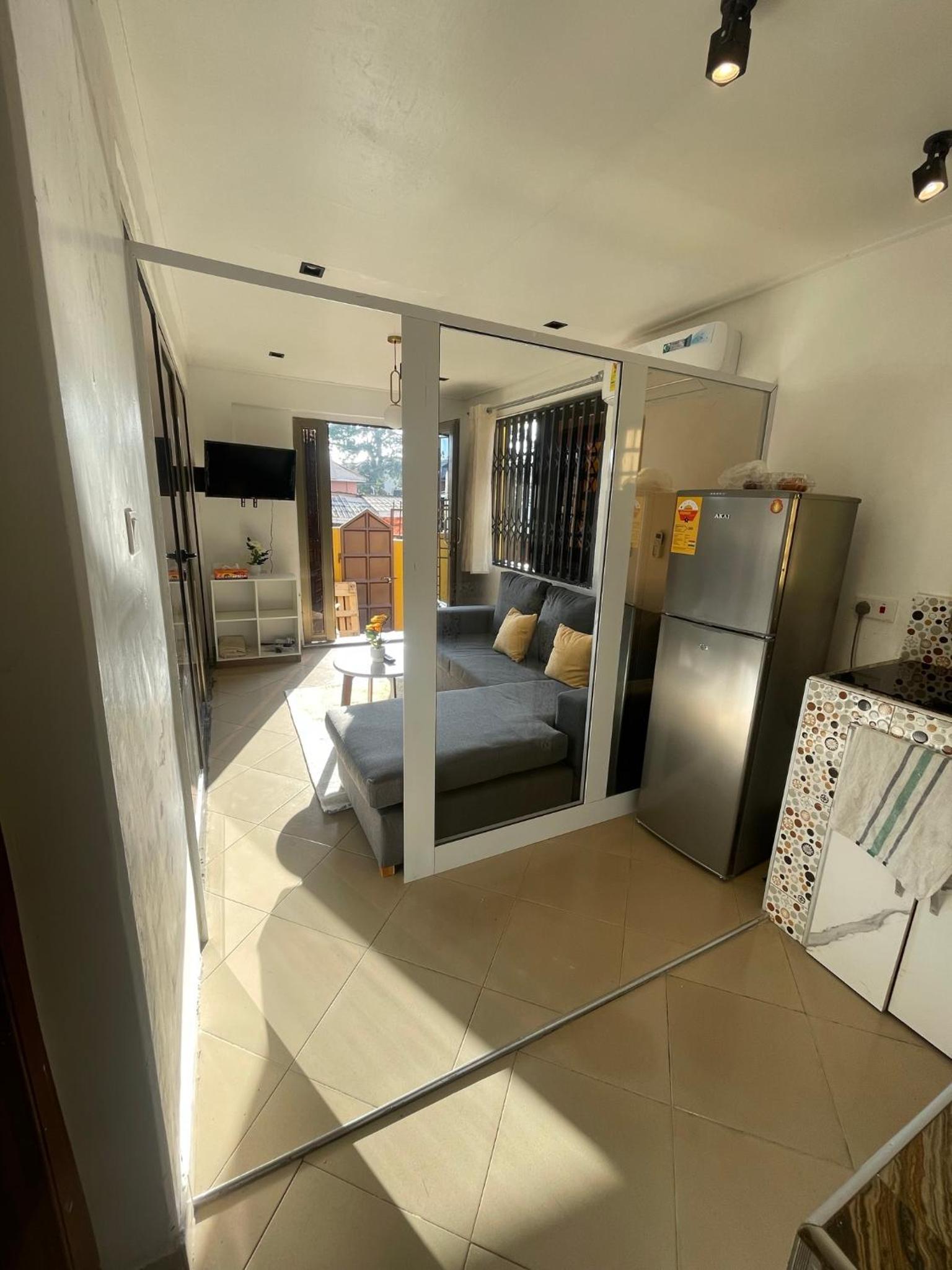 Beautiful & Secured yellow House for 2 - Center of Osu view 3