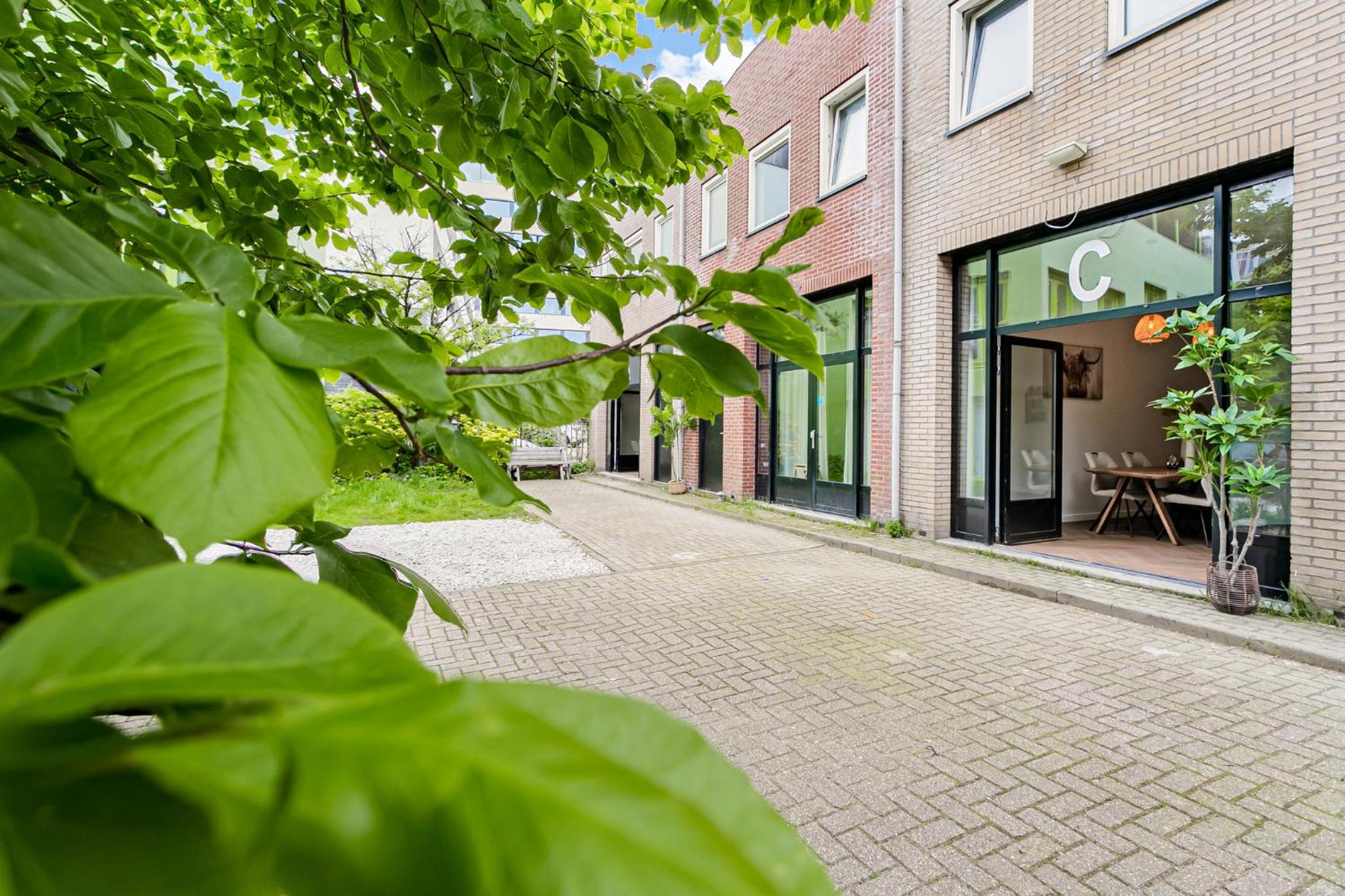 Stylish apartment next to the Amstel River - Unit C