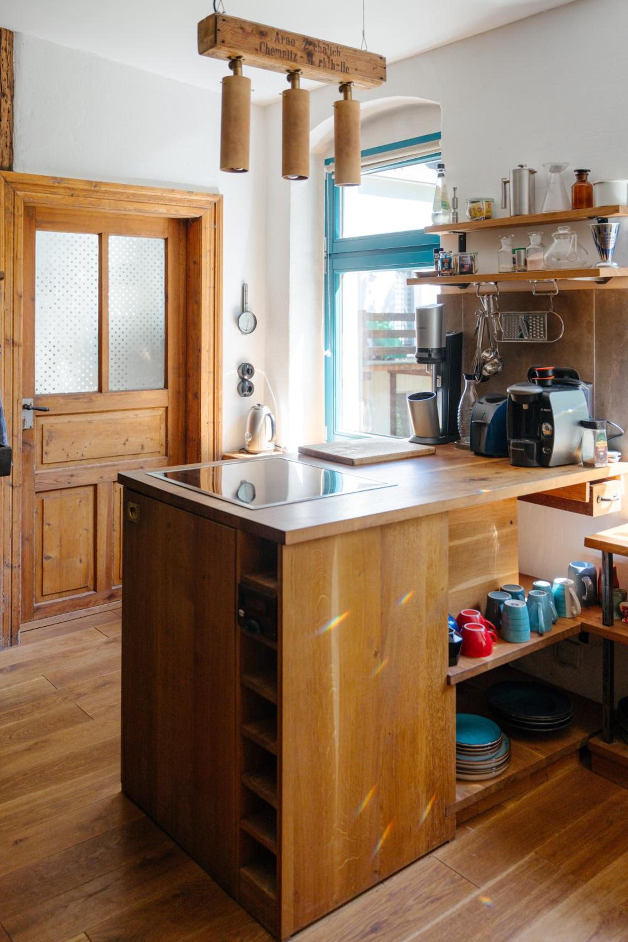 The Upholstery Tinyhouse Deluxe Eco Chalet Kreativ Citynah