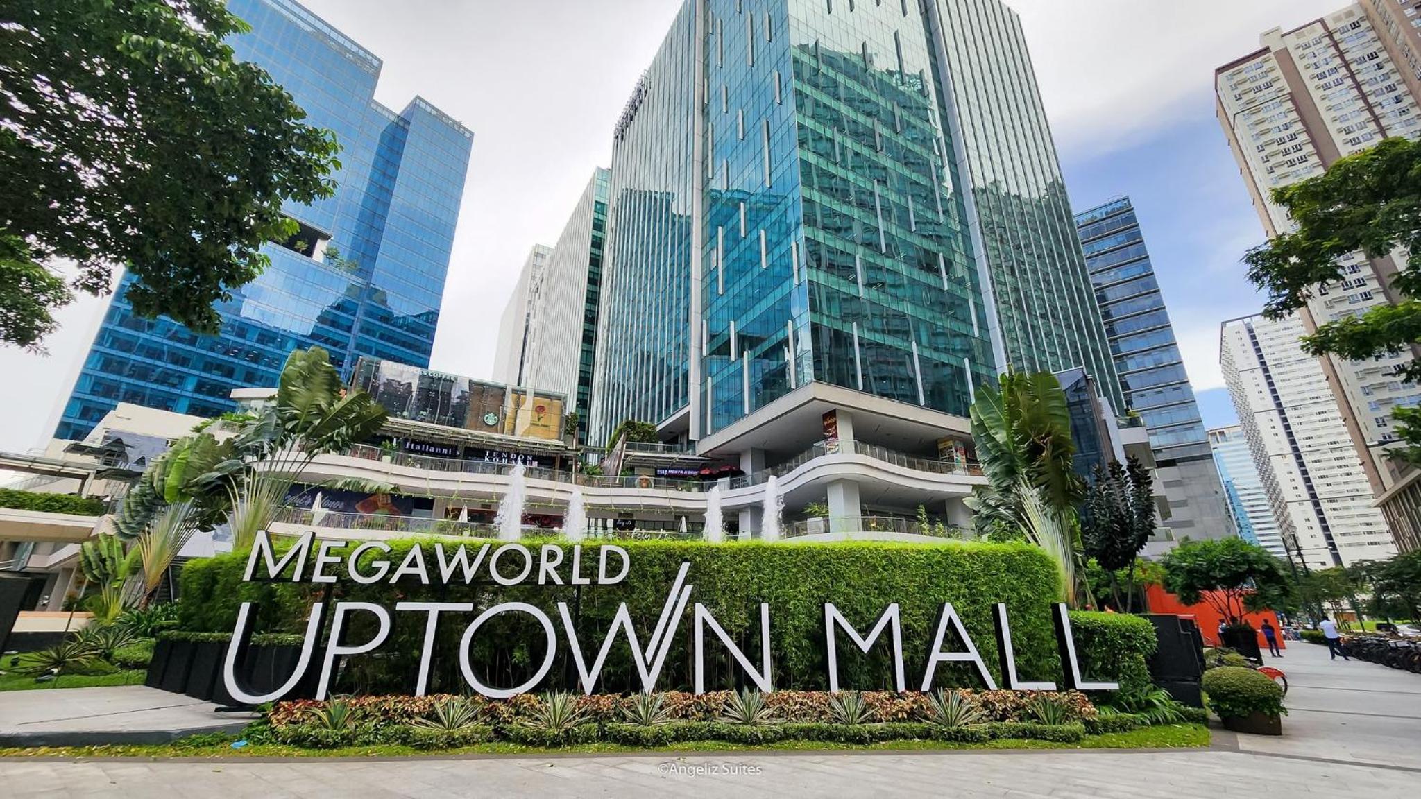Angeliz Suites, Spacious Open Plan and Spectacular View at the 19th, Walk to Uptown Mall view 5