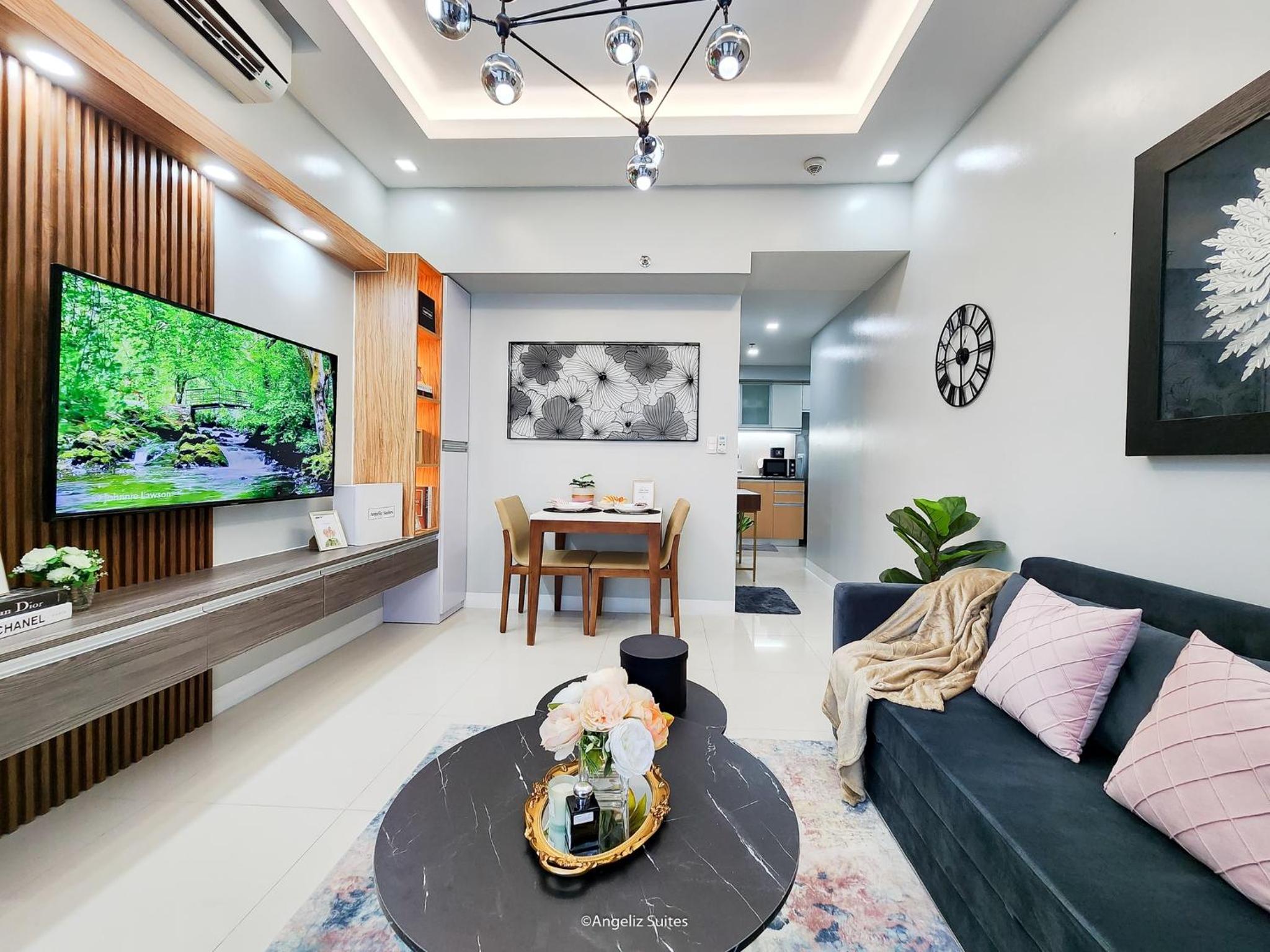Angeliz Suites, Spacious Open Plan and Spectacular View at the 19th, Walk to Uptown Mall view 2