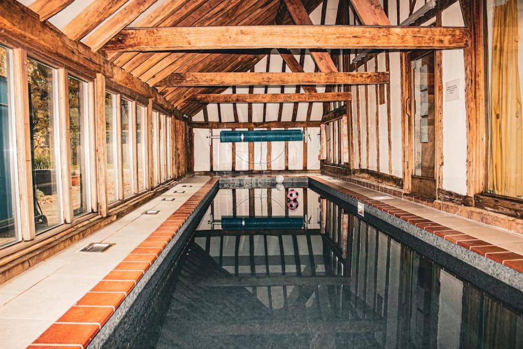 DADIO's Barn - Indoor Swimming Pool 400 Years Old & Hot tub view 3