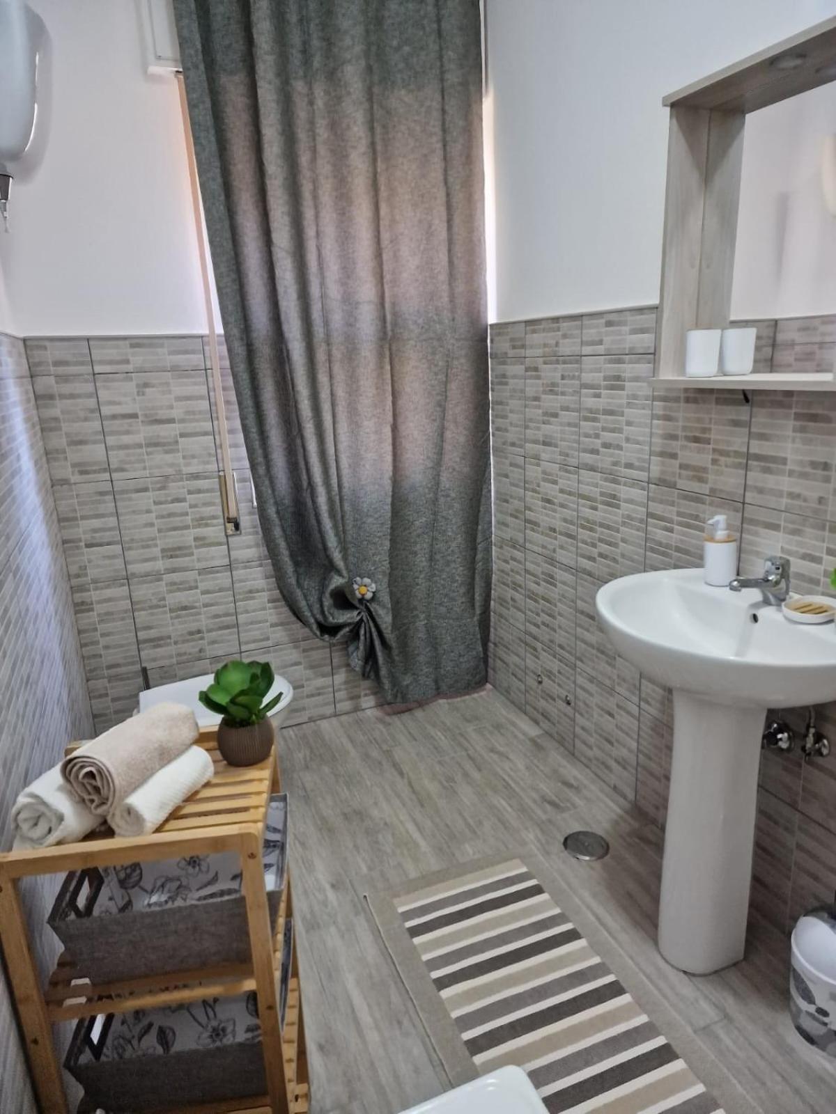 Tropea Beach House en Tropea — bathroom