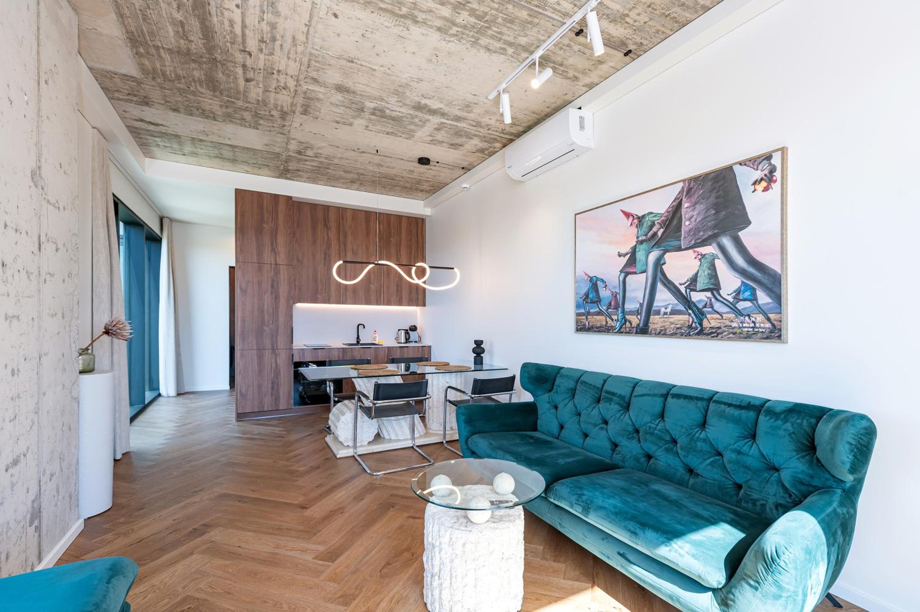 Panoramic View 1 BD Apartment by Domvia view 2