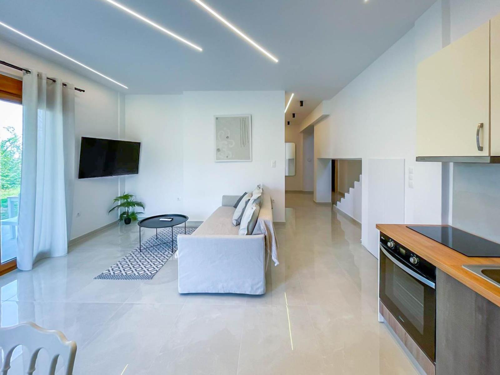 Oasis Acropolis Serres With Parking Next to Center view 5