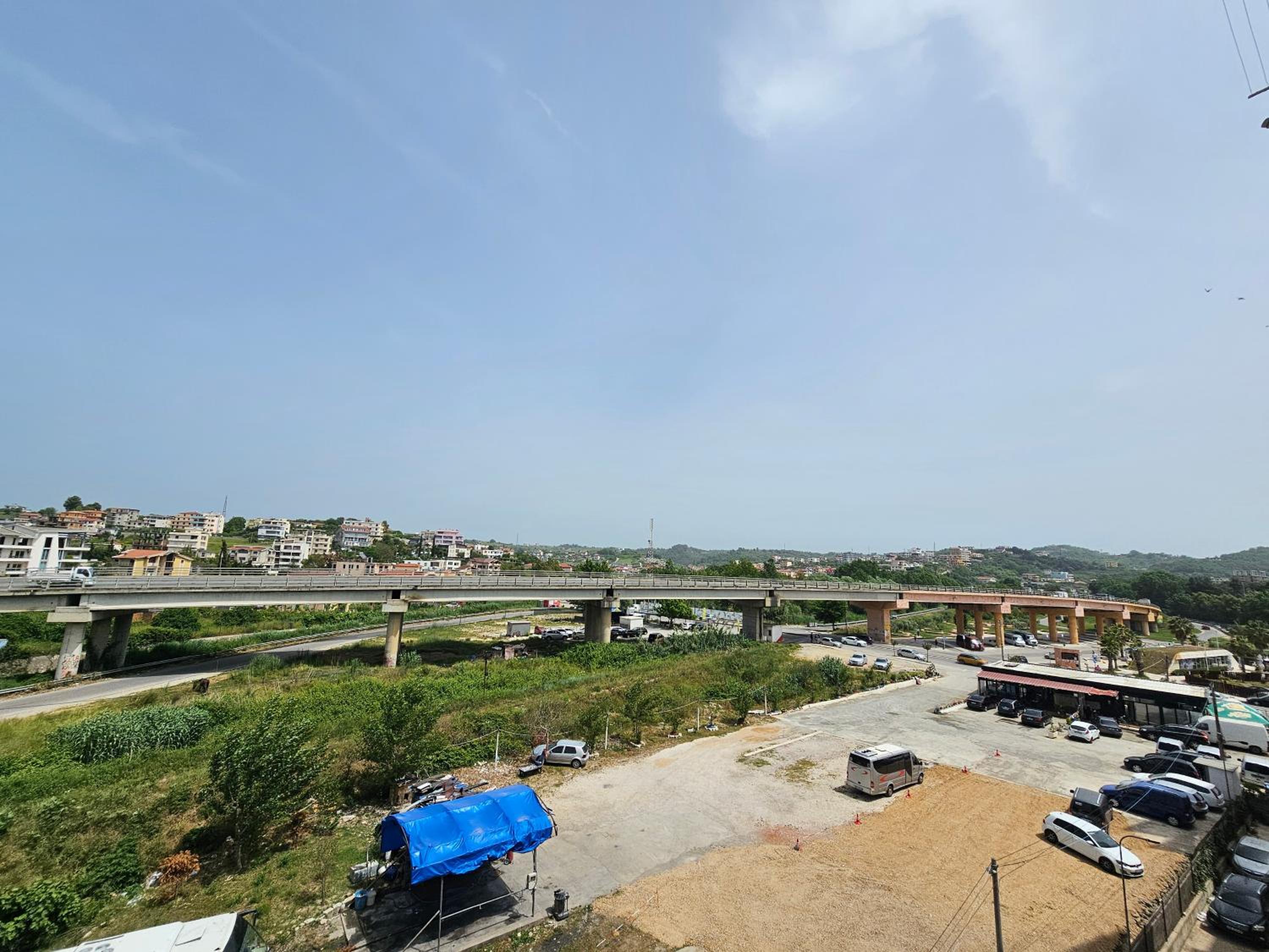 Bral Plepa - Two-Bedroom Apartment Beachfront