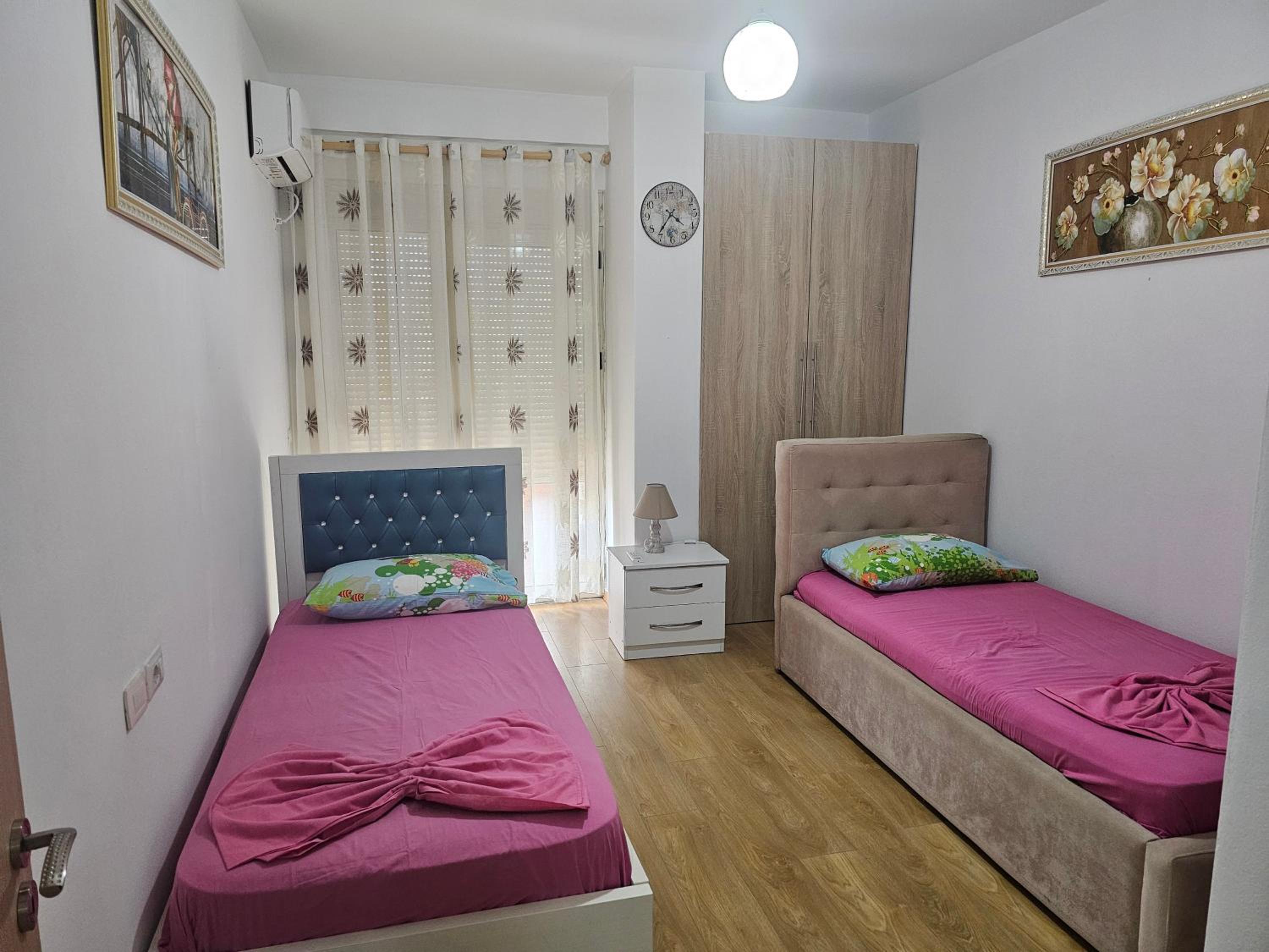 Bral Plepa - Two-Bedroom Apartment Beachfront