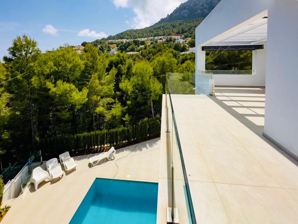 Calpe villa lujo playa piscina jardin barbacoa ideal familias y grupos