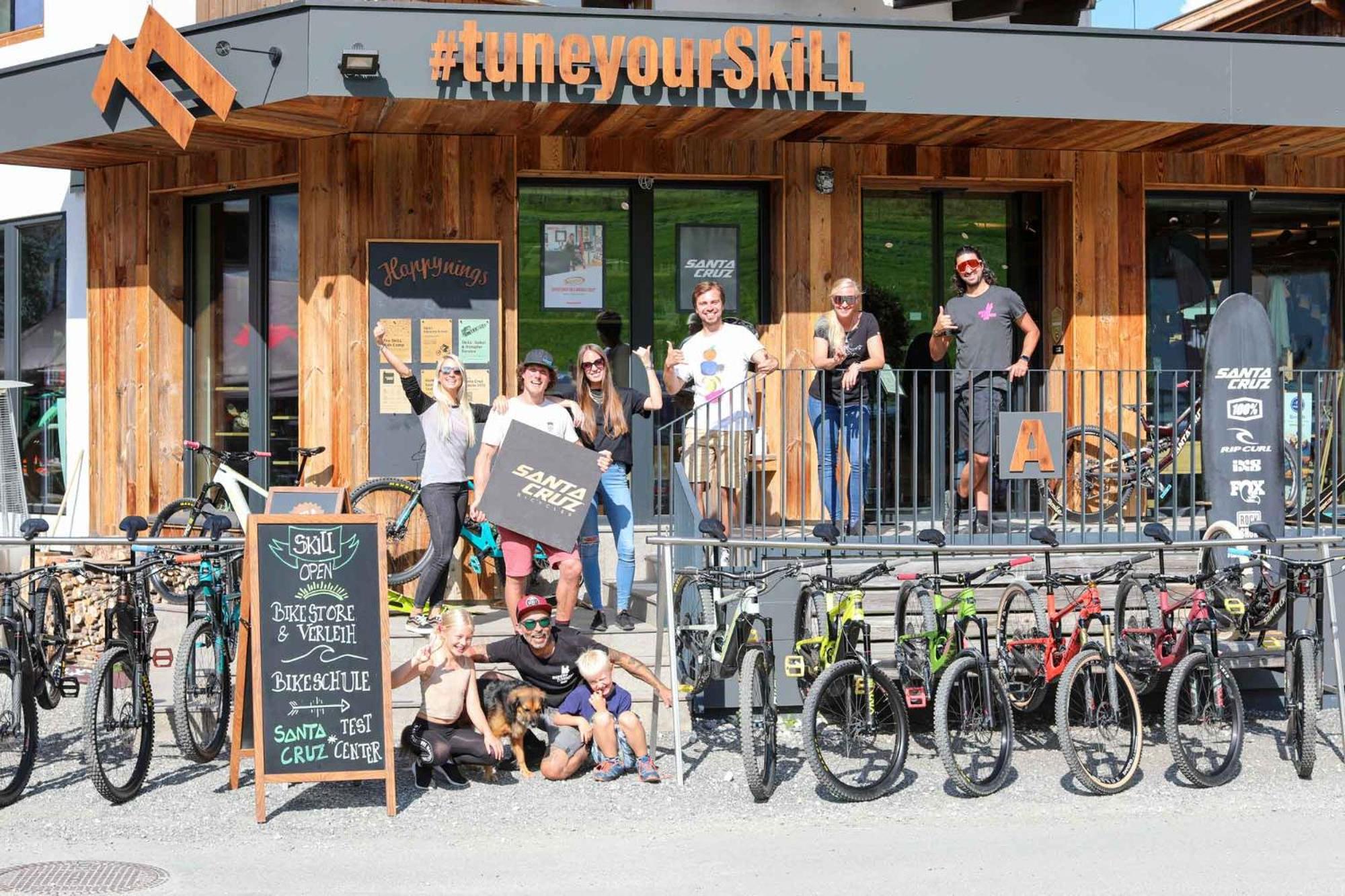 SKILL Mountain Lodge - Ski und Bike Hostel im Sommer mit JOKER CARD view 3