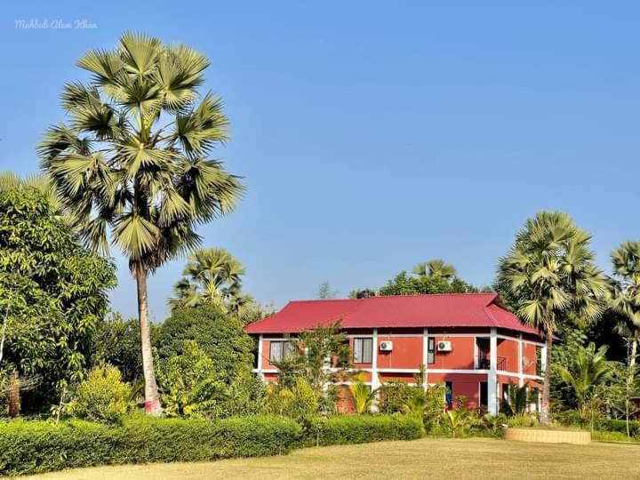 Kokomo Sunset Resort