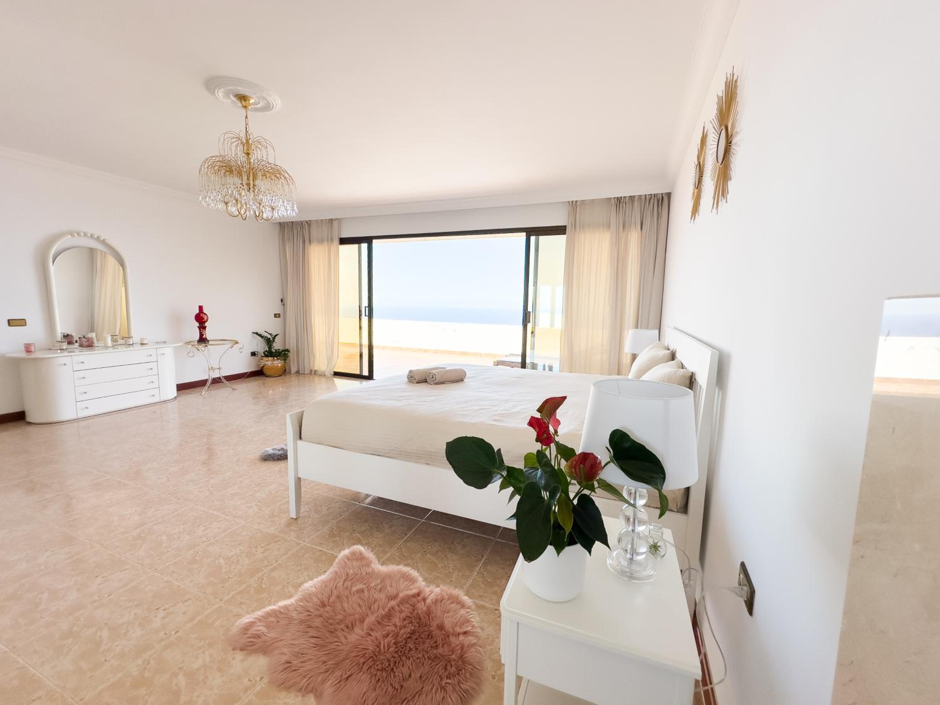 Dragon Tree Villa with Heated Private Pool Tenerife