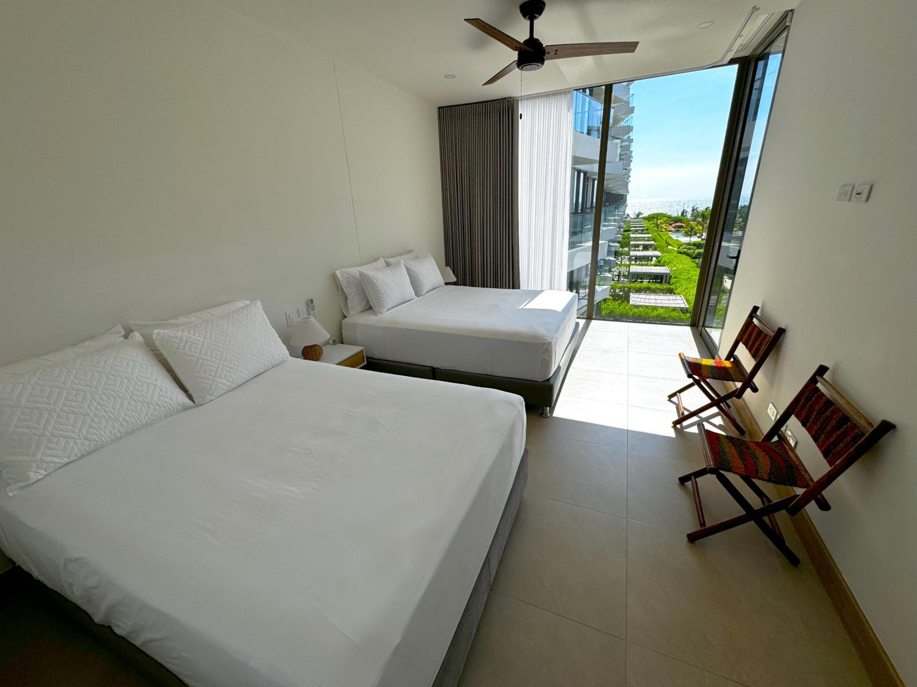 Apto 2 habitaciones Piscinas Frente a la playa en Cartagena