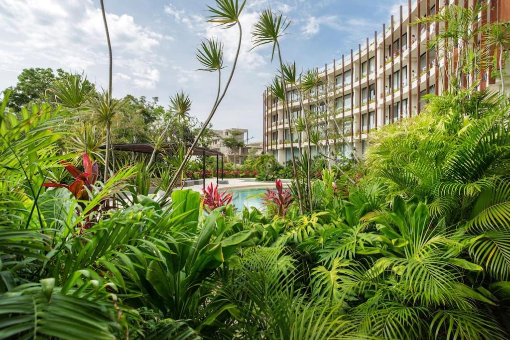 LUX Private Rooftop Pool with World Class Amenities view 4