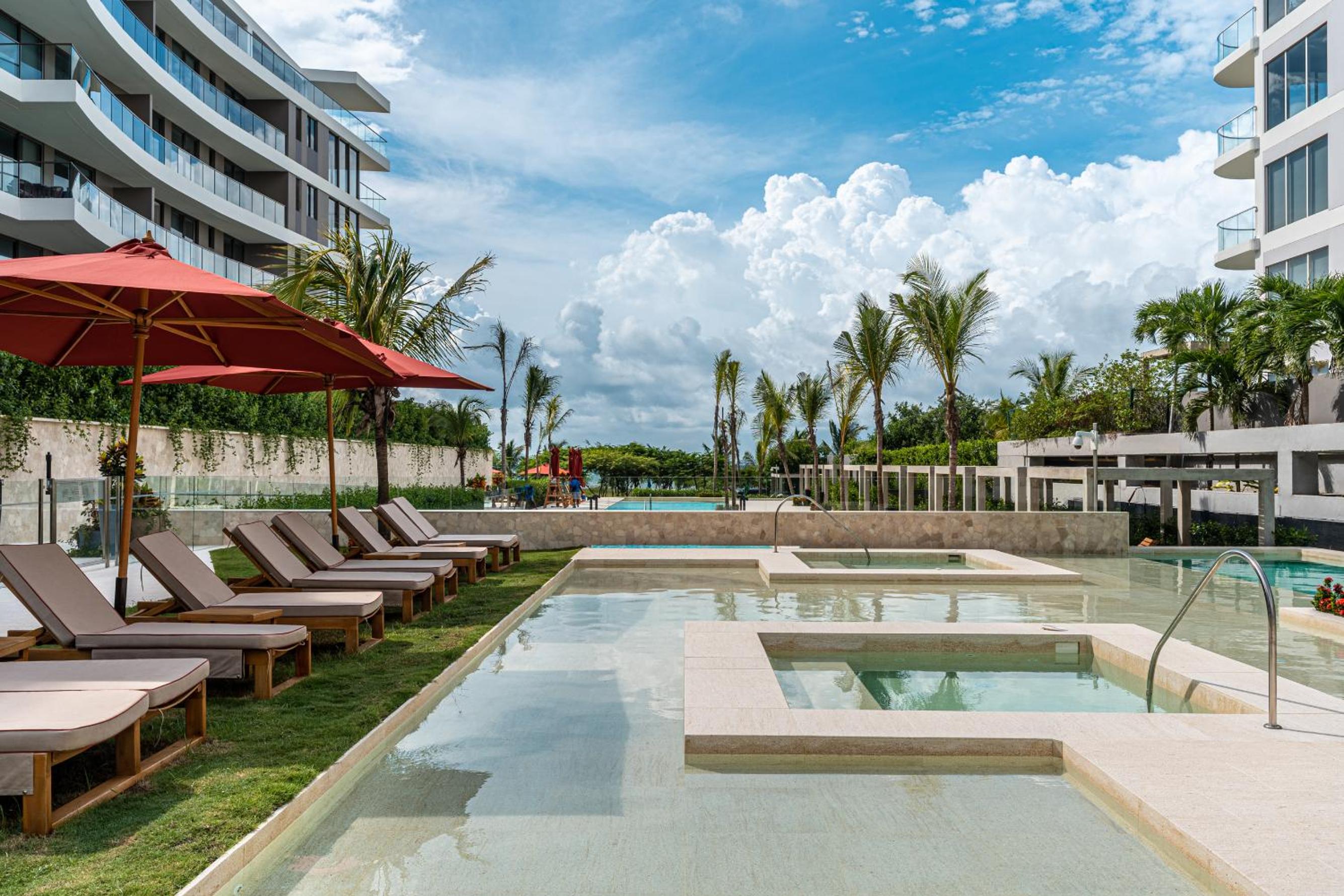 Apto 2 habitaciones Piscinas Frente a la playa en Cartagena