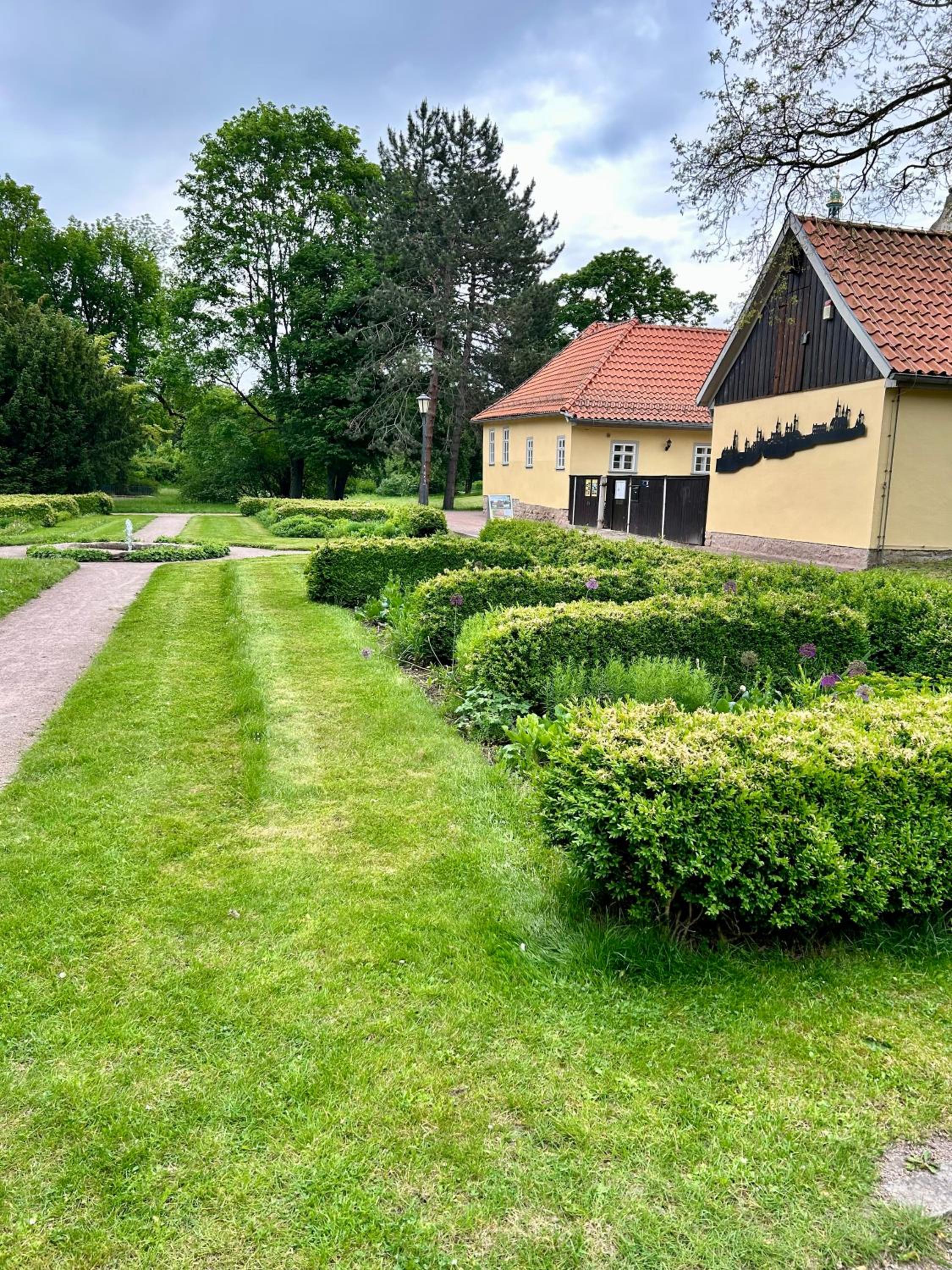 Ferienwohnung HAPPYHOME Bahnhofnah gemütlich familiär
