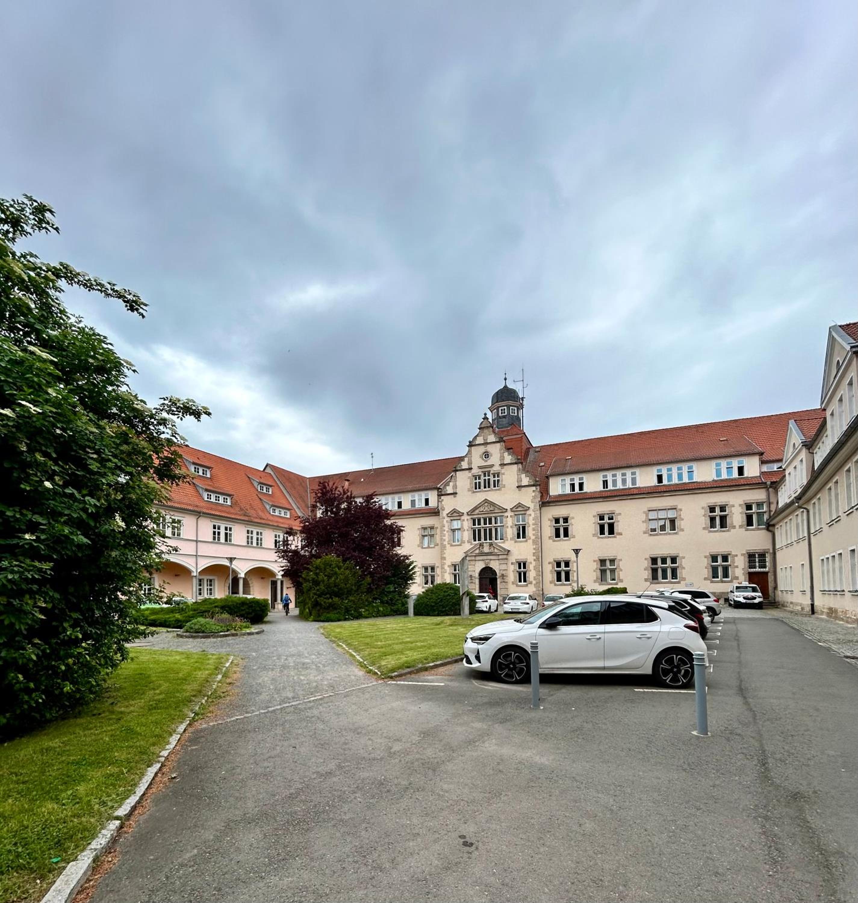 Ferienwohnung HAPPYHOME Bahnhofnah gemütlich familiär