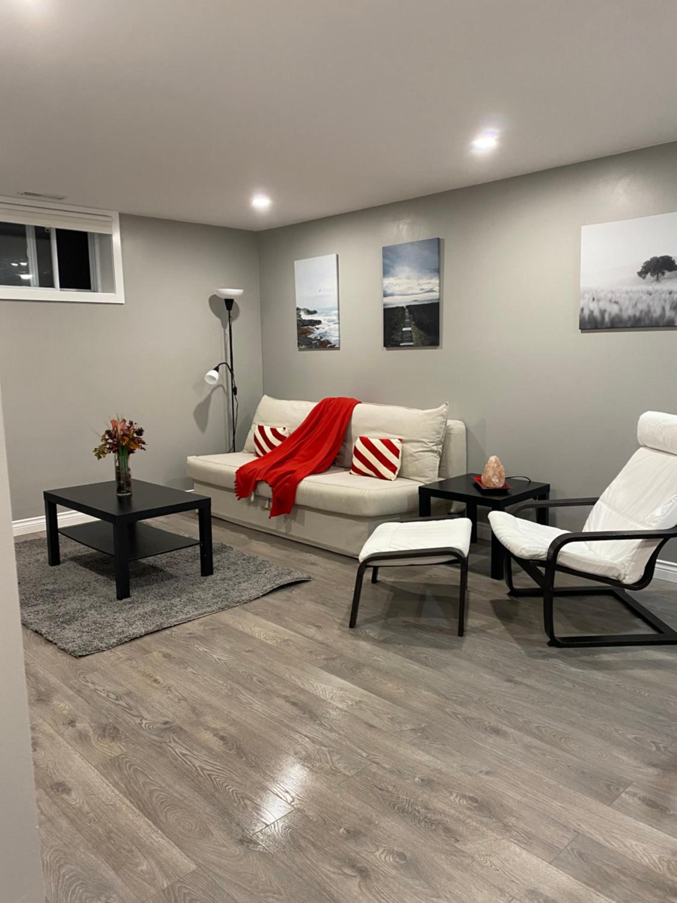 Guelph Vacations - Brand new apartment with private entrance and patio - Property Image 4
