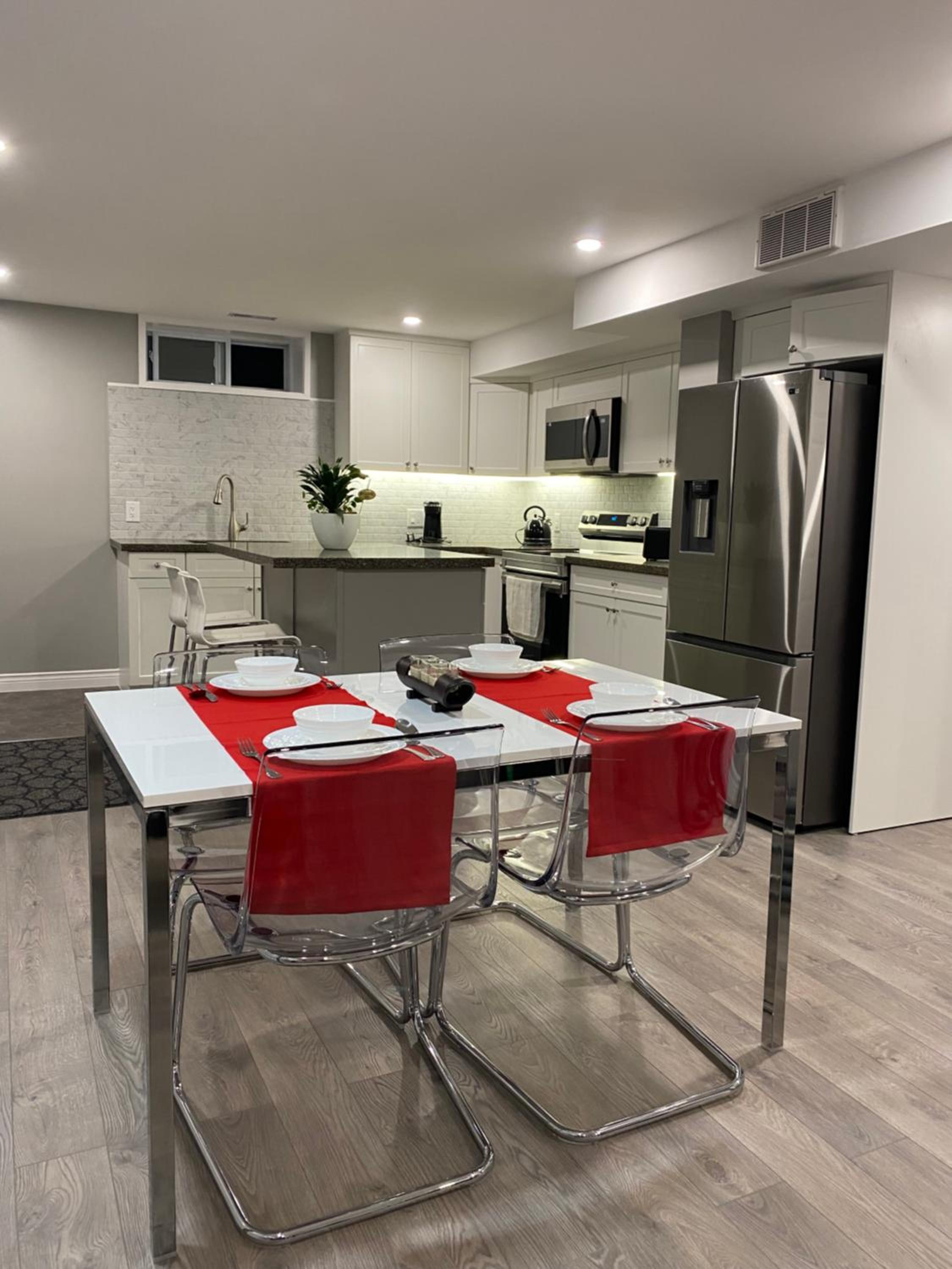 Guelph Vacations - Brand new apartment with private entrance and patio - Property Image 7