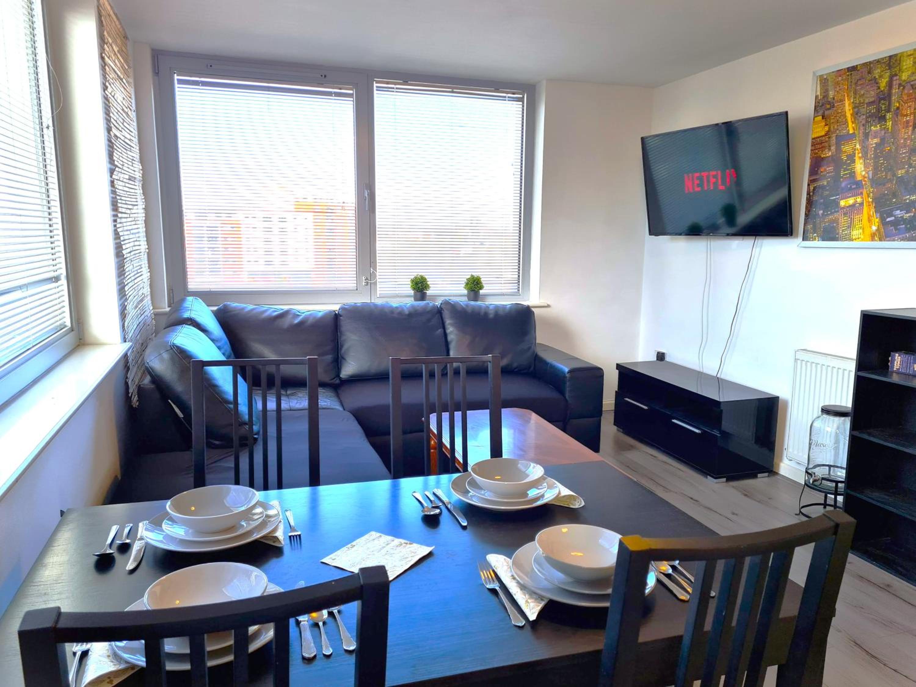 picturesque - 2 bedroom central flat view 4
