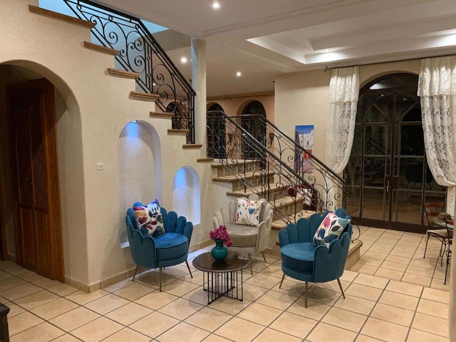 lounge